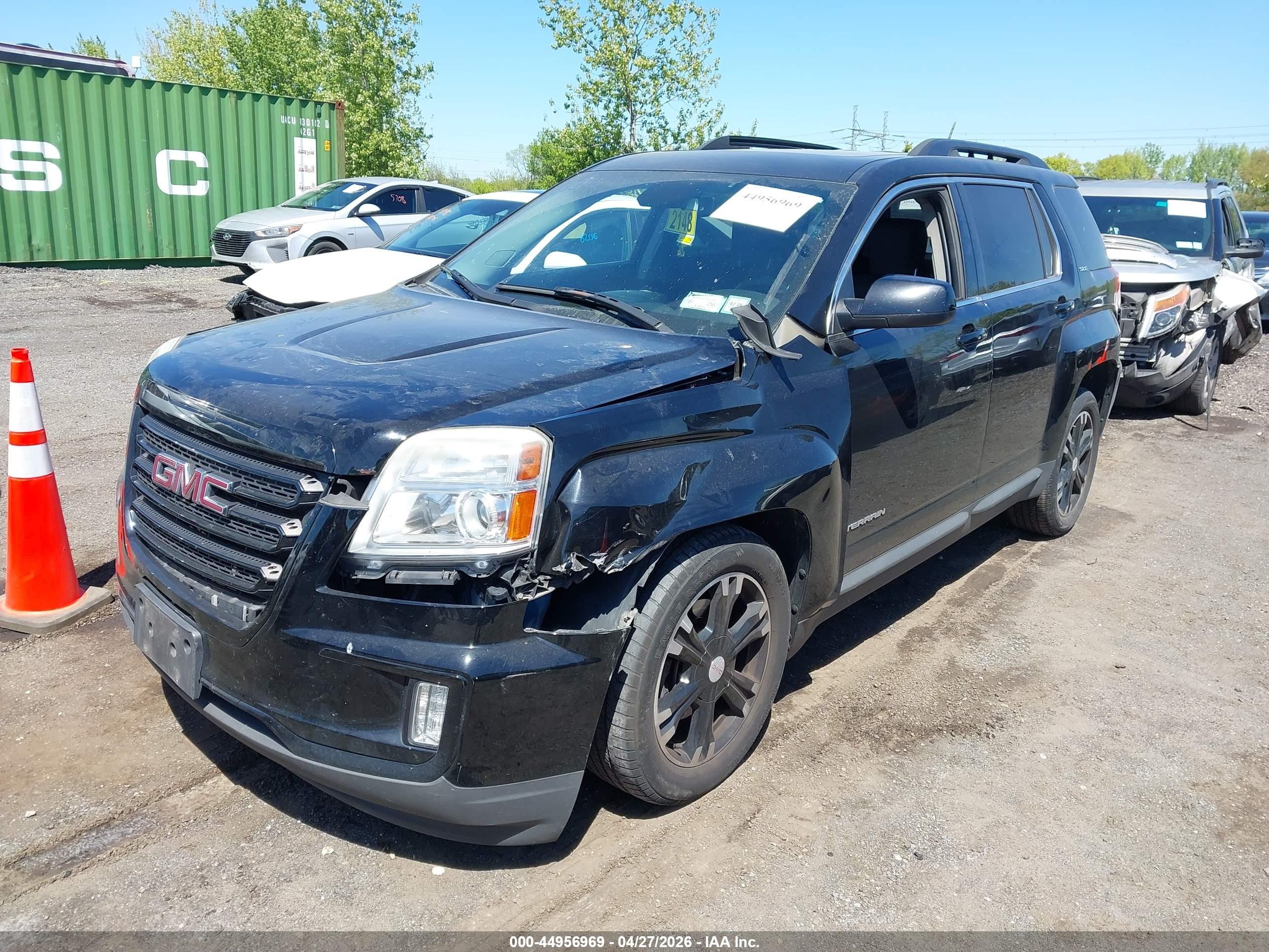 GMC TERRAIN image 6