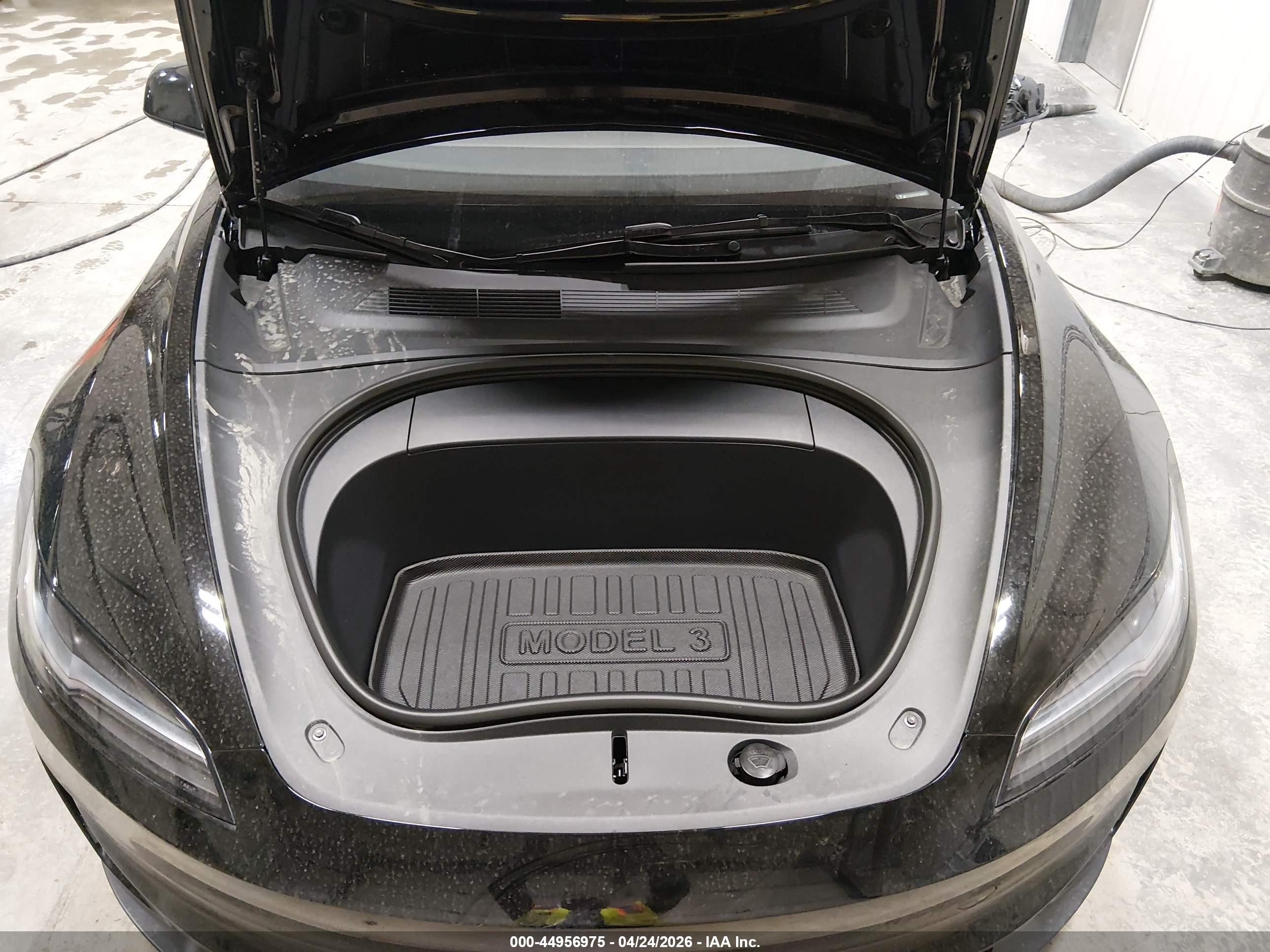 TESLA MODEL image 10