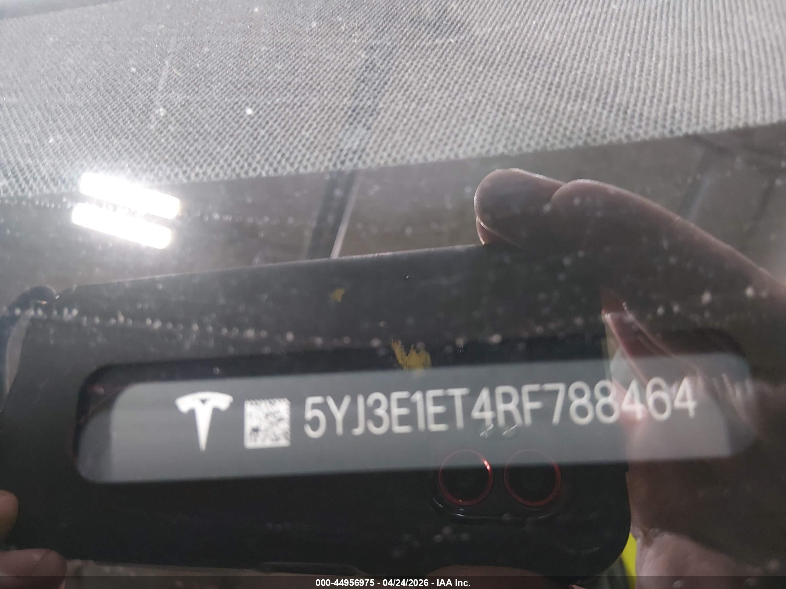 TESLA MODEL image 9