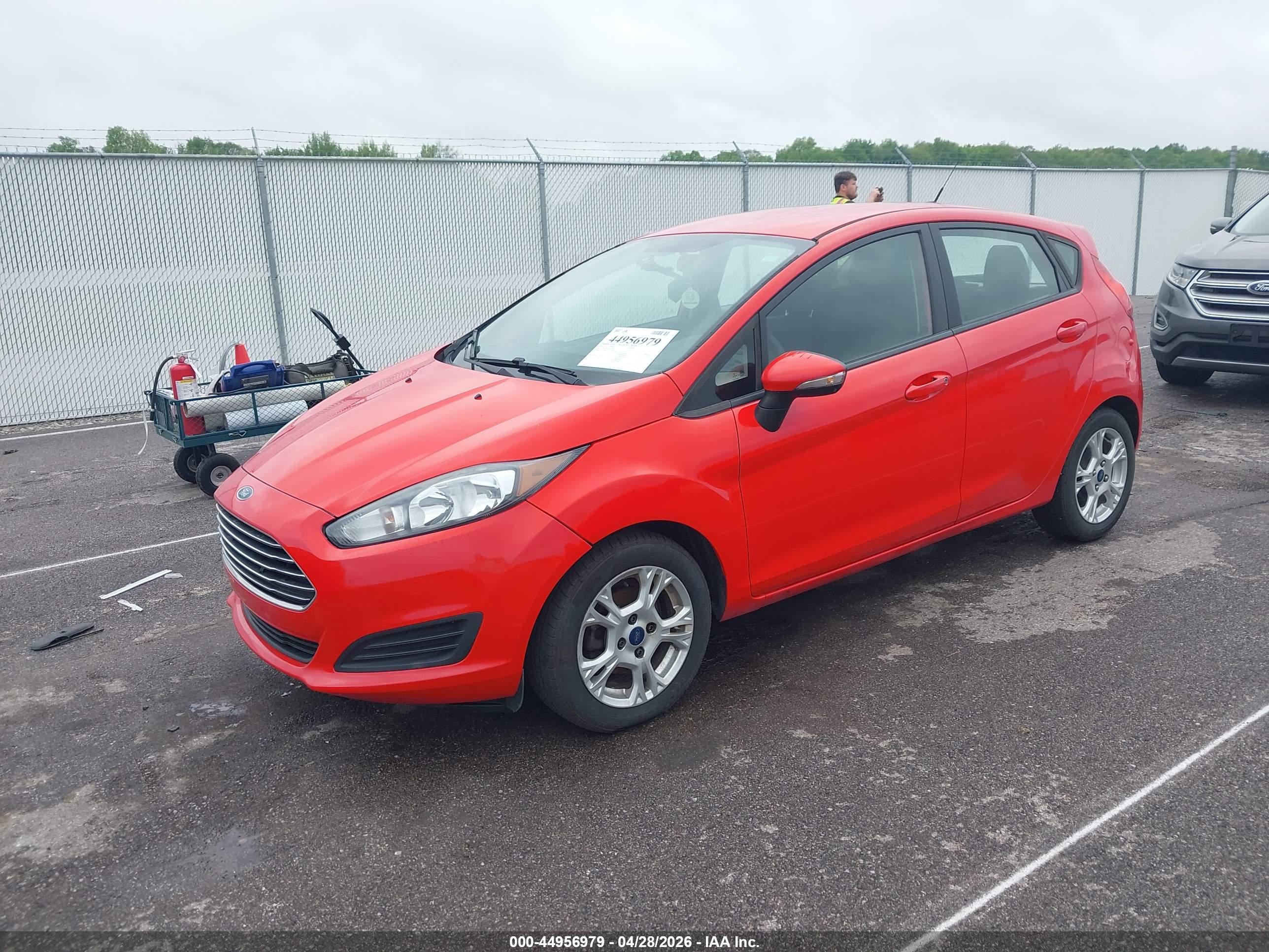 FORD FIESTA image 2