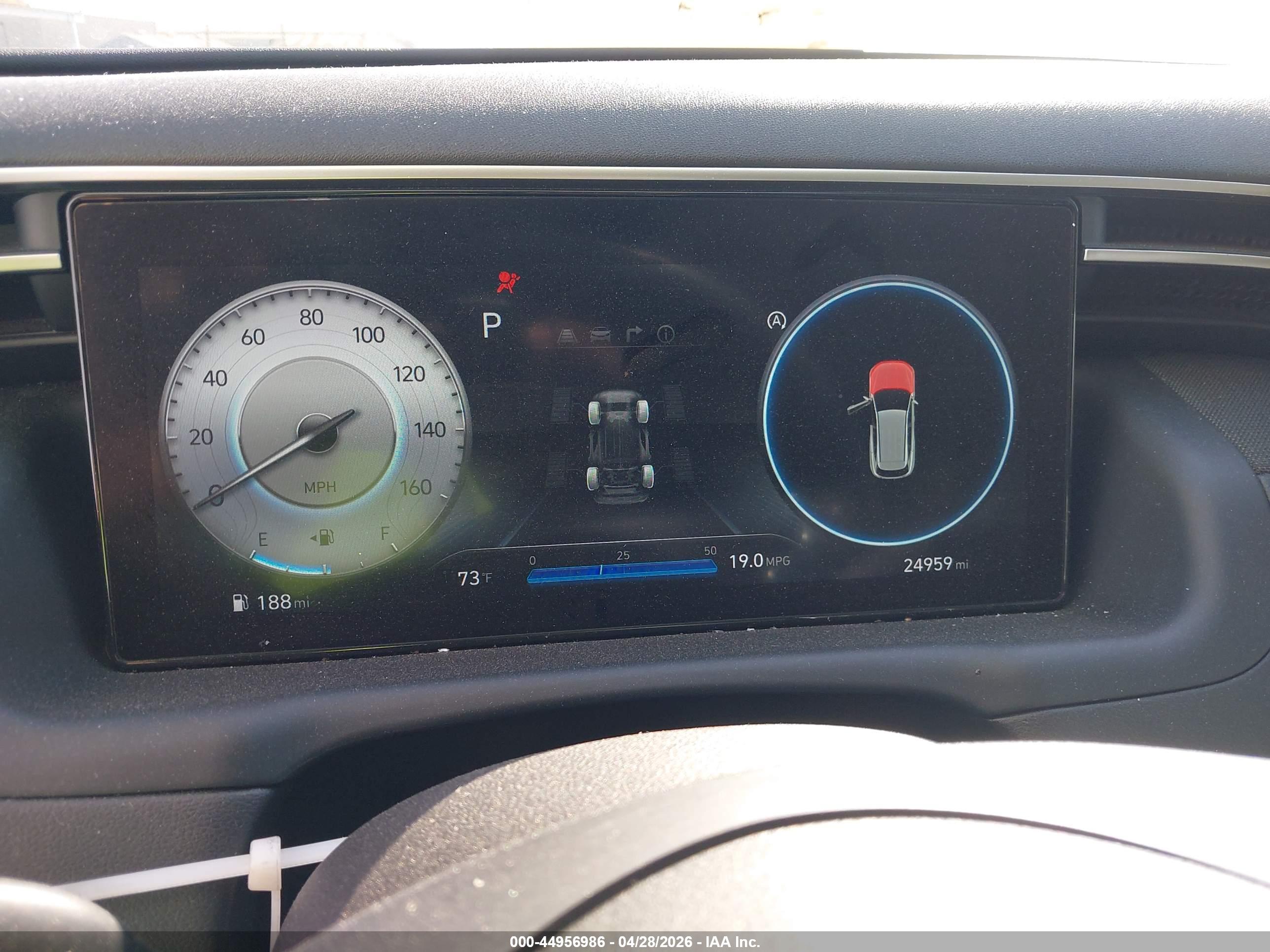 HYUNDAI TUCSON image 7