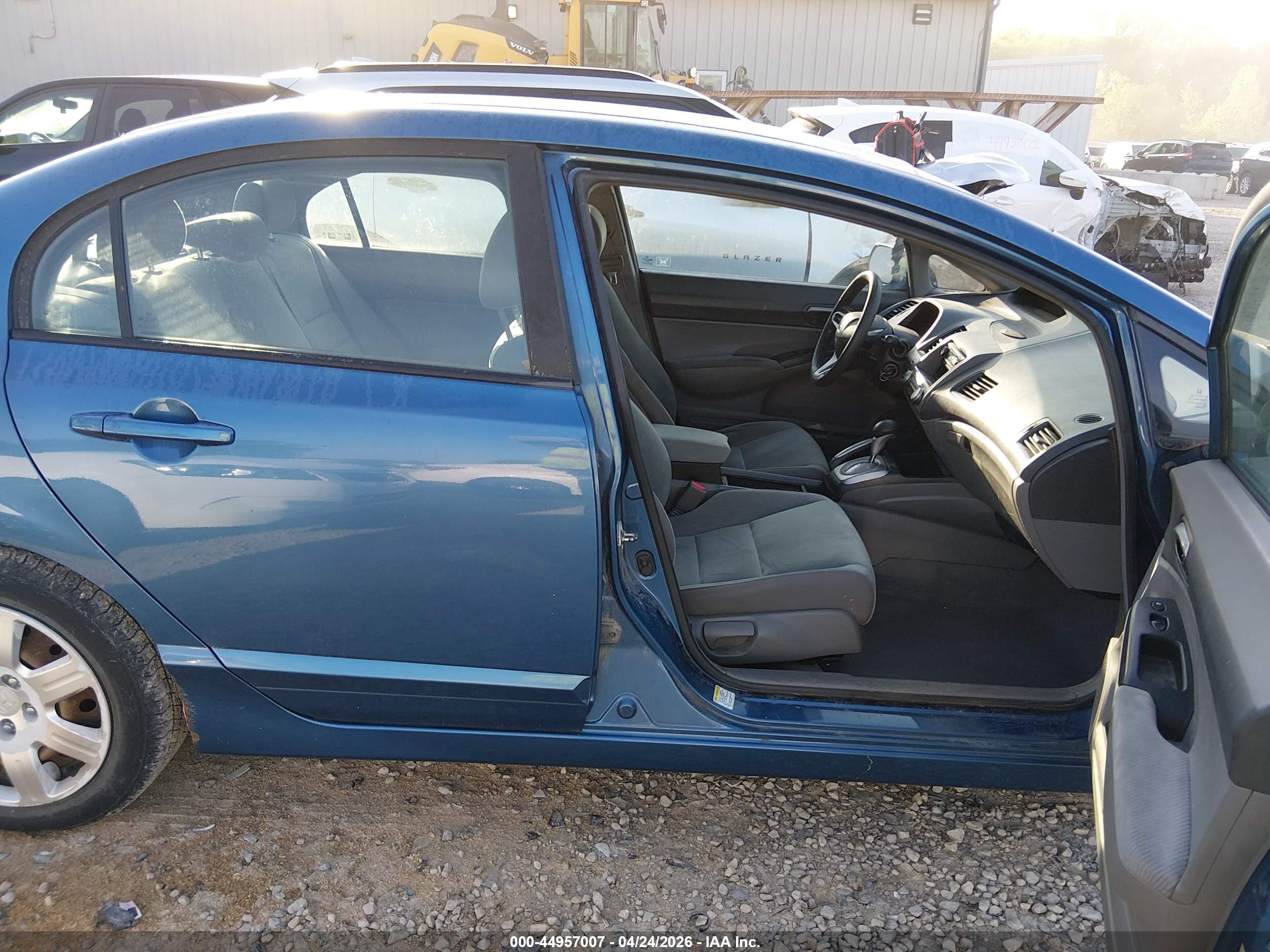 HONDA CIVIC image 5
