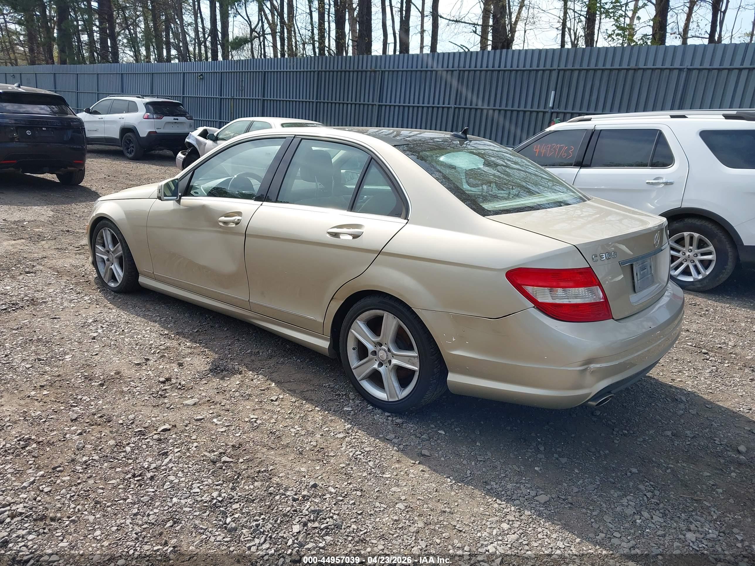 MERCEDES-BENZ C image 3