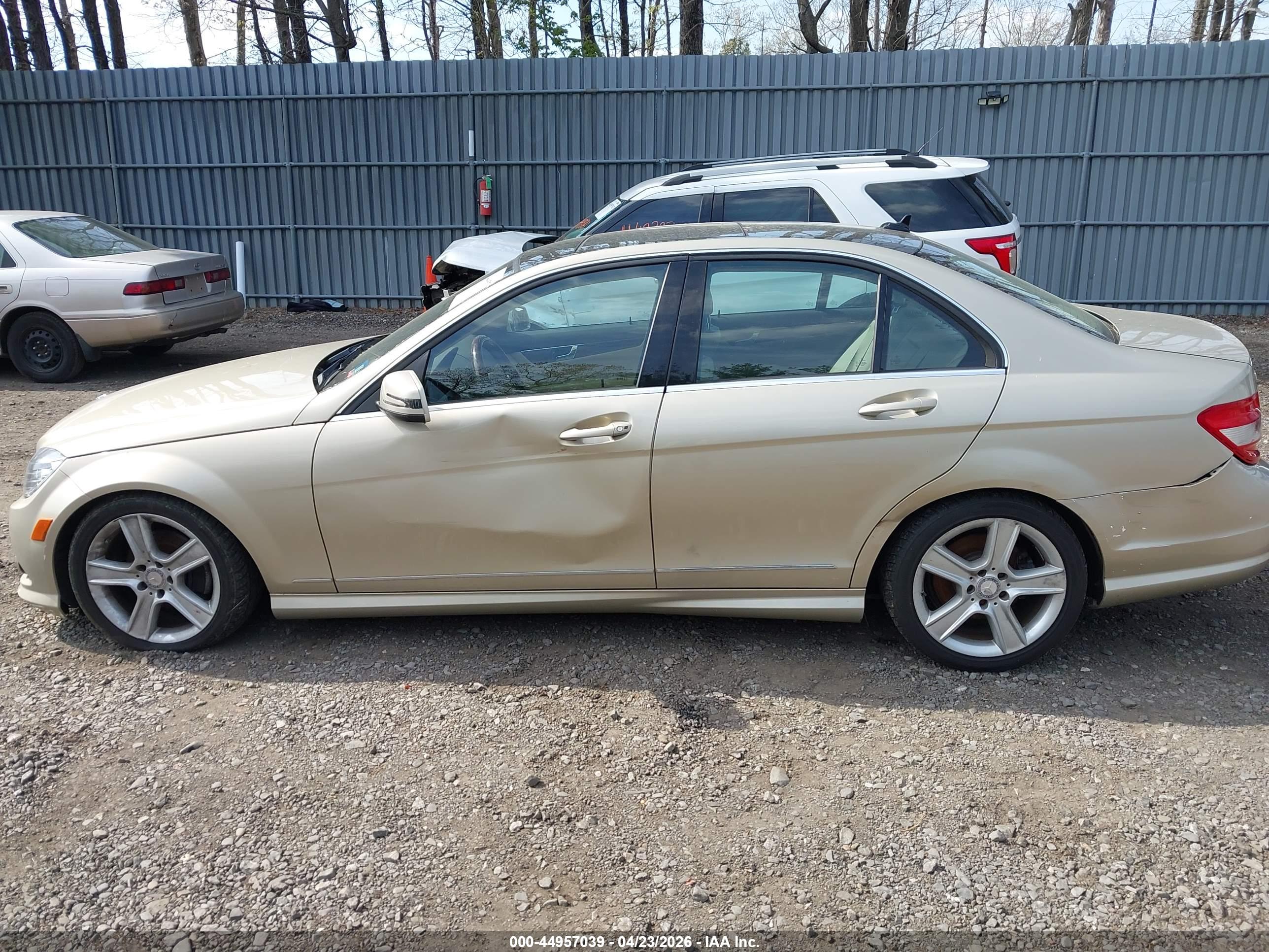 MERCEDES-BENZ C image 6