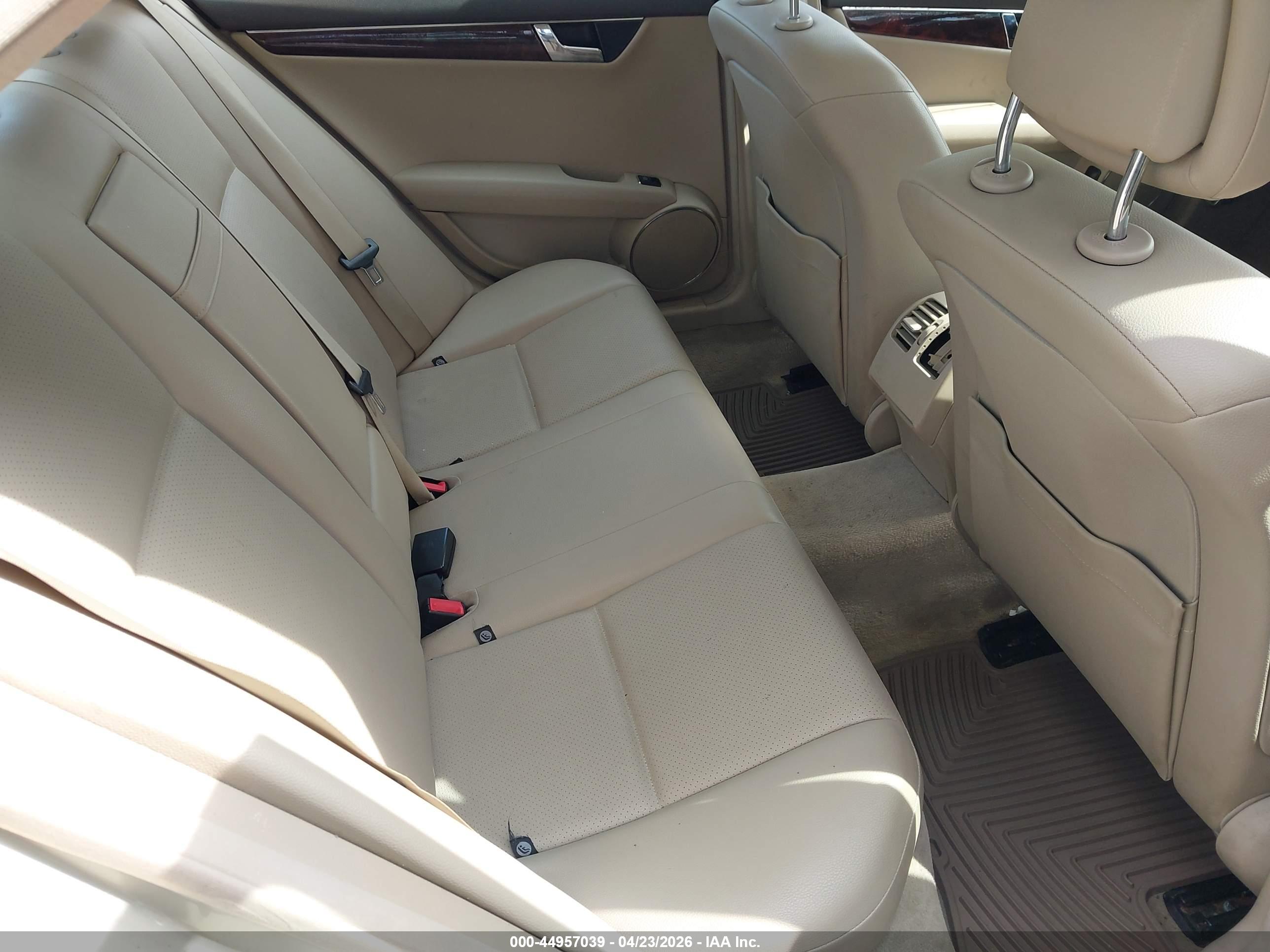 MERCEDES-BENZ C image 8
