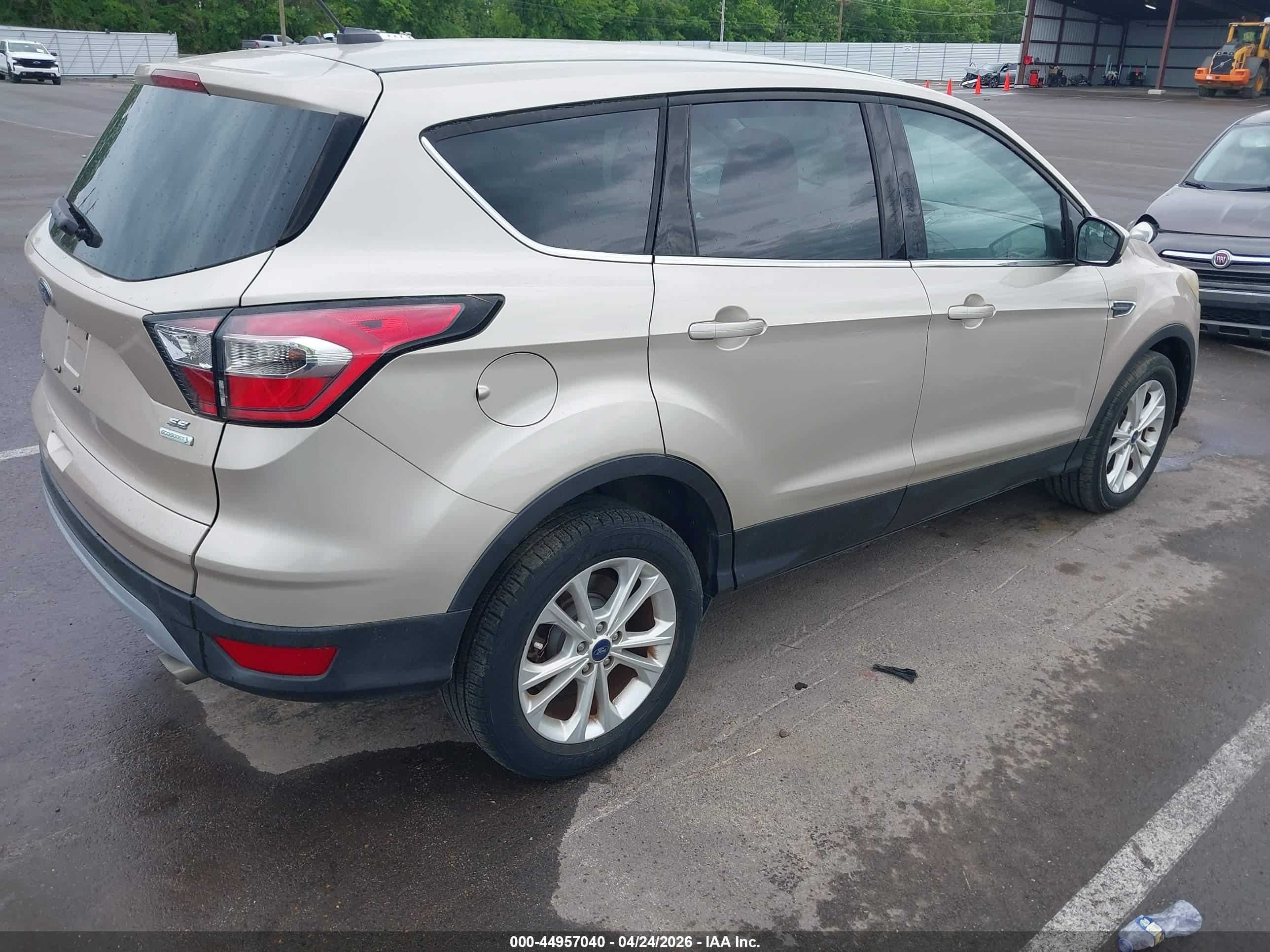 FORD ESCAPE image 4