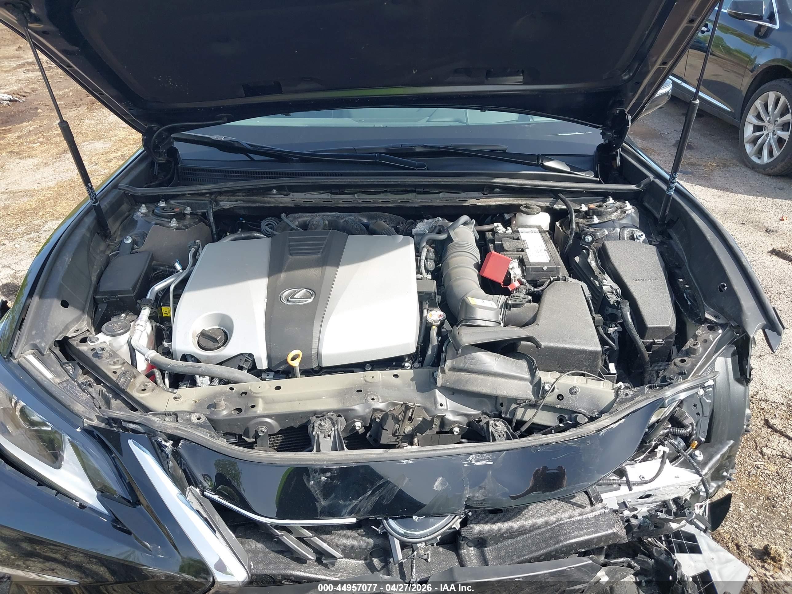 LEXUS ES image 10