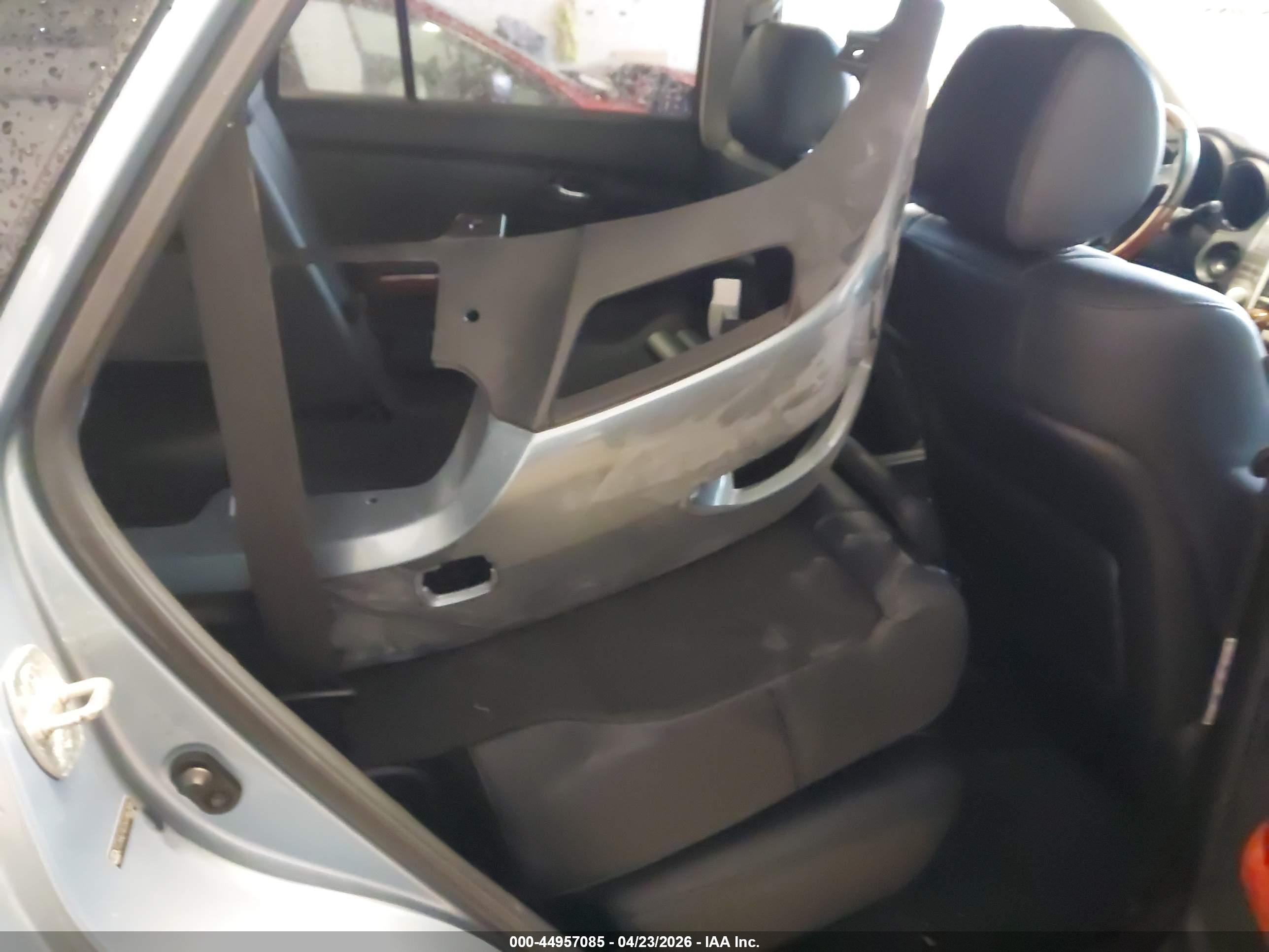 LEXUS RX image 8