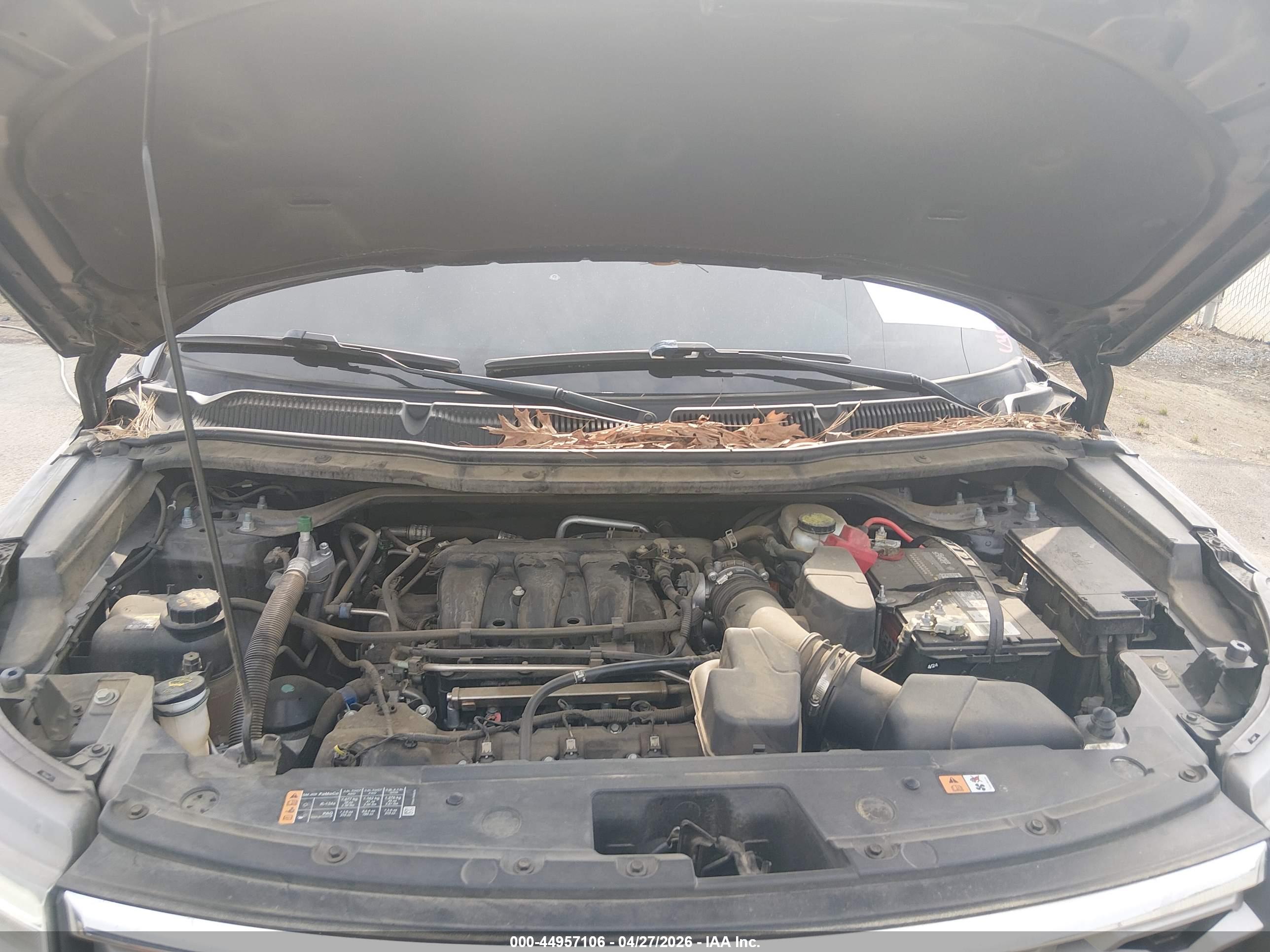 FORD EXPLORER image 10