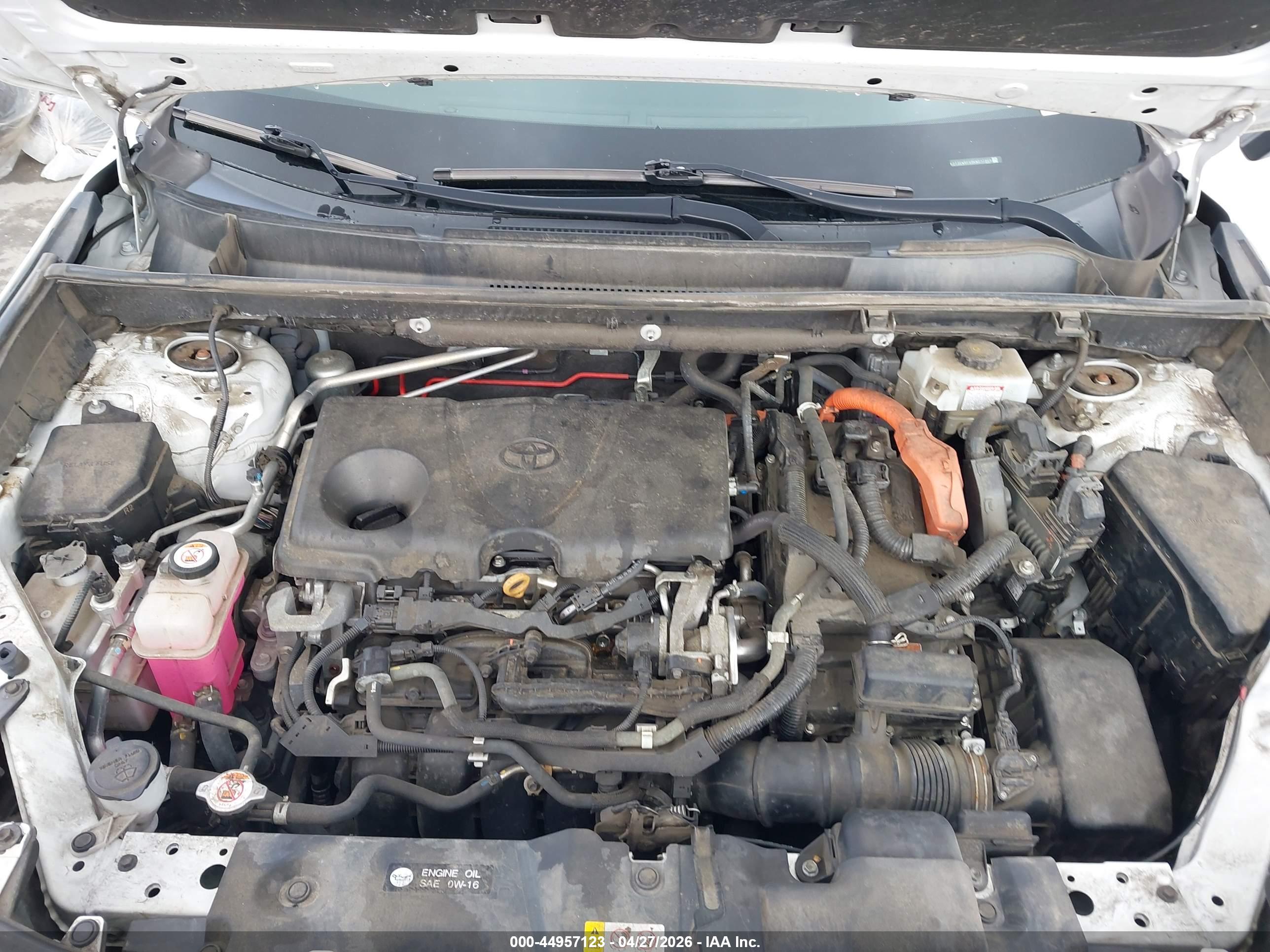 TOYOTA RAV4 image 10