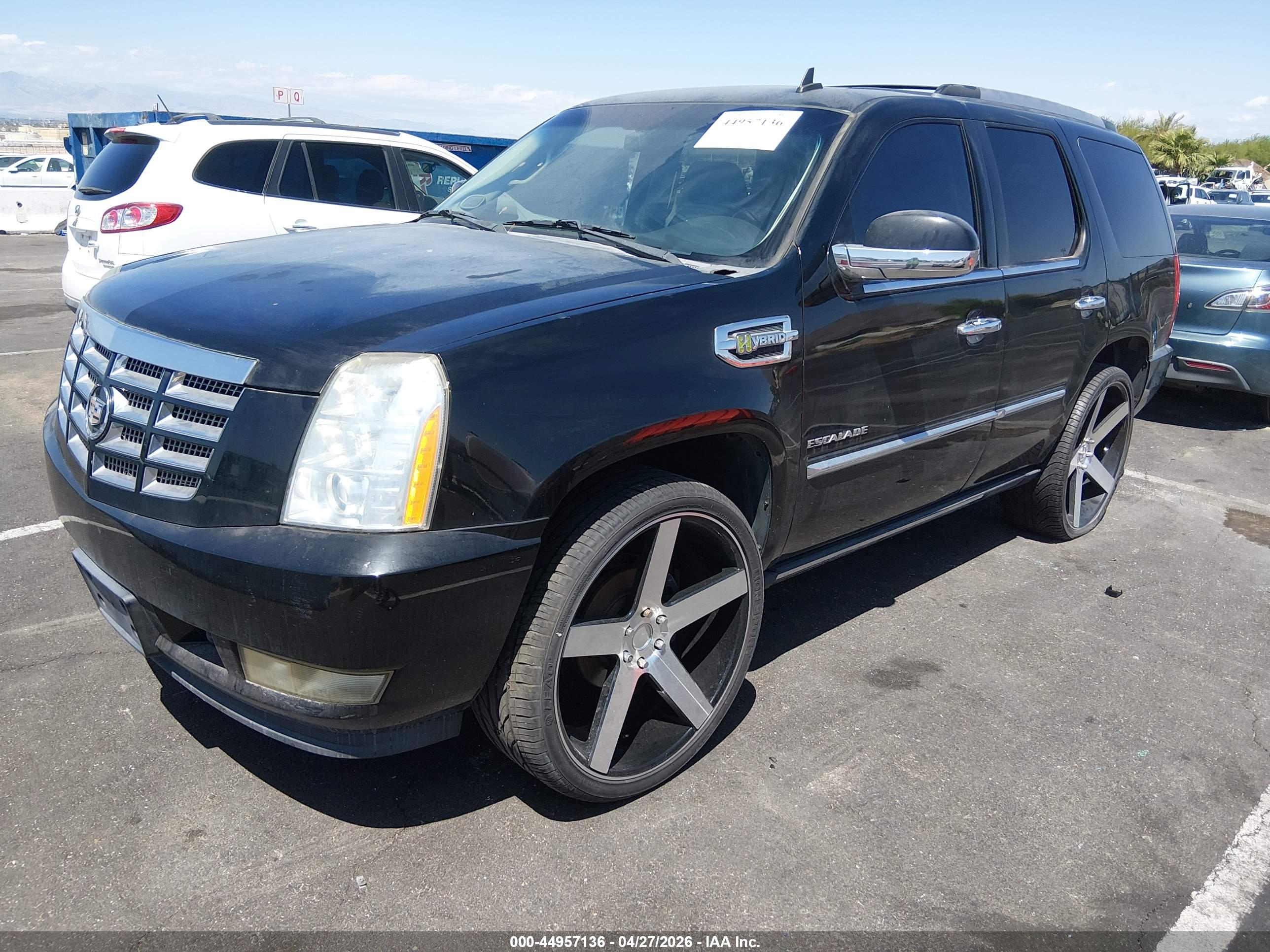 CADILLAC ESCALADE image 2