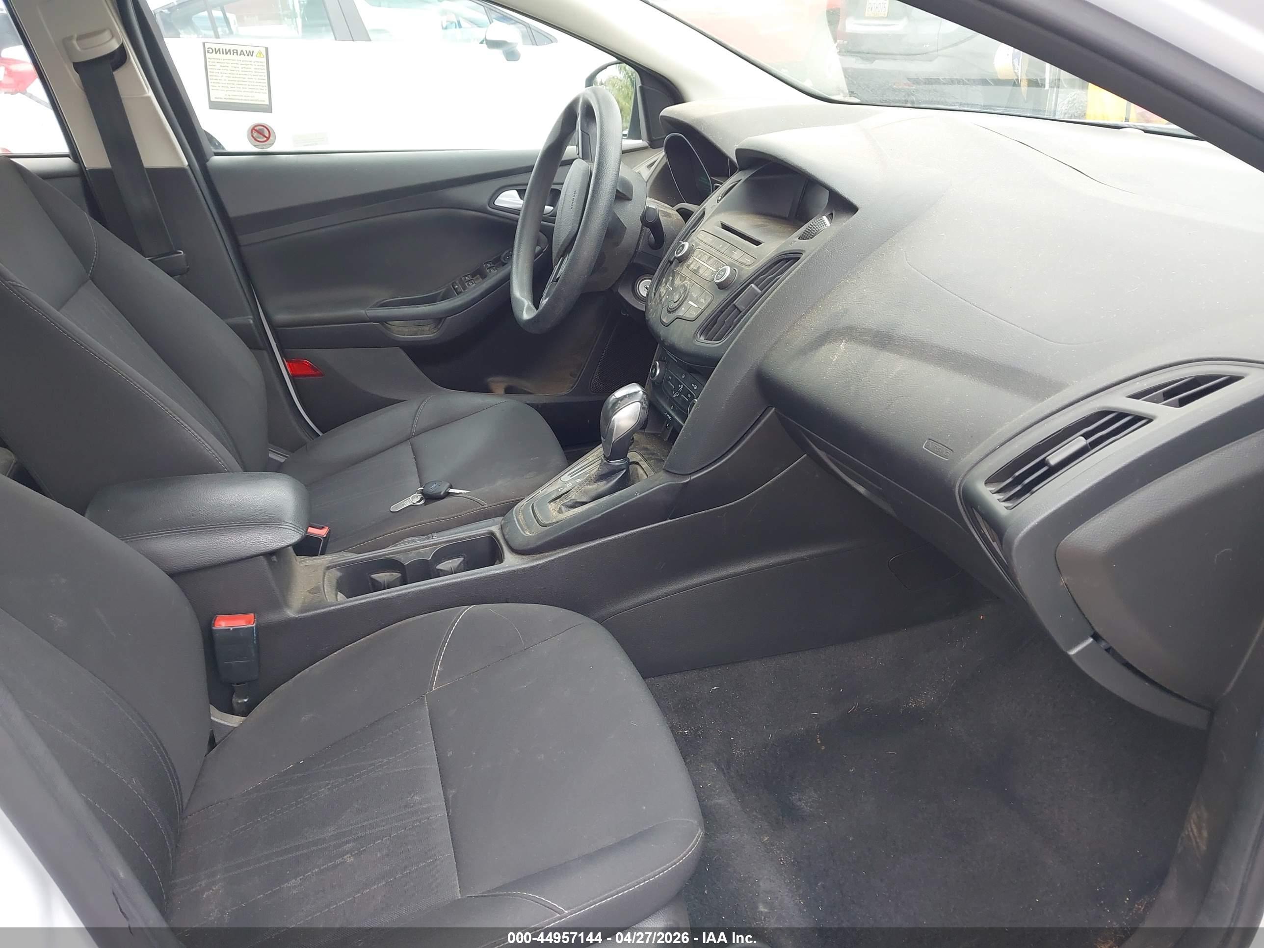 FORD FOCUS image 5