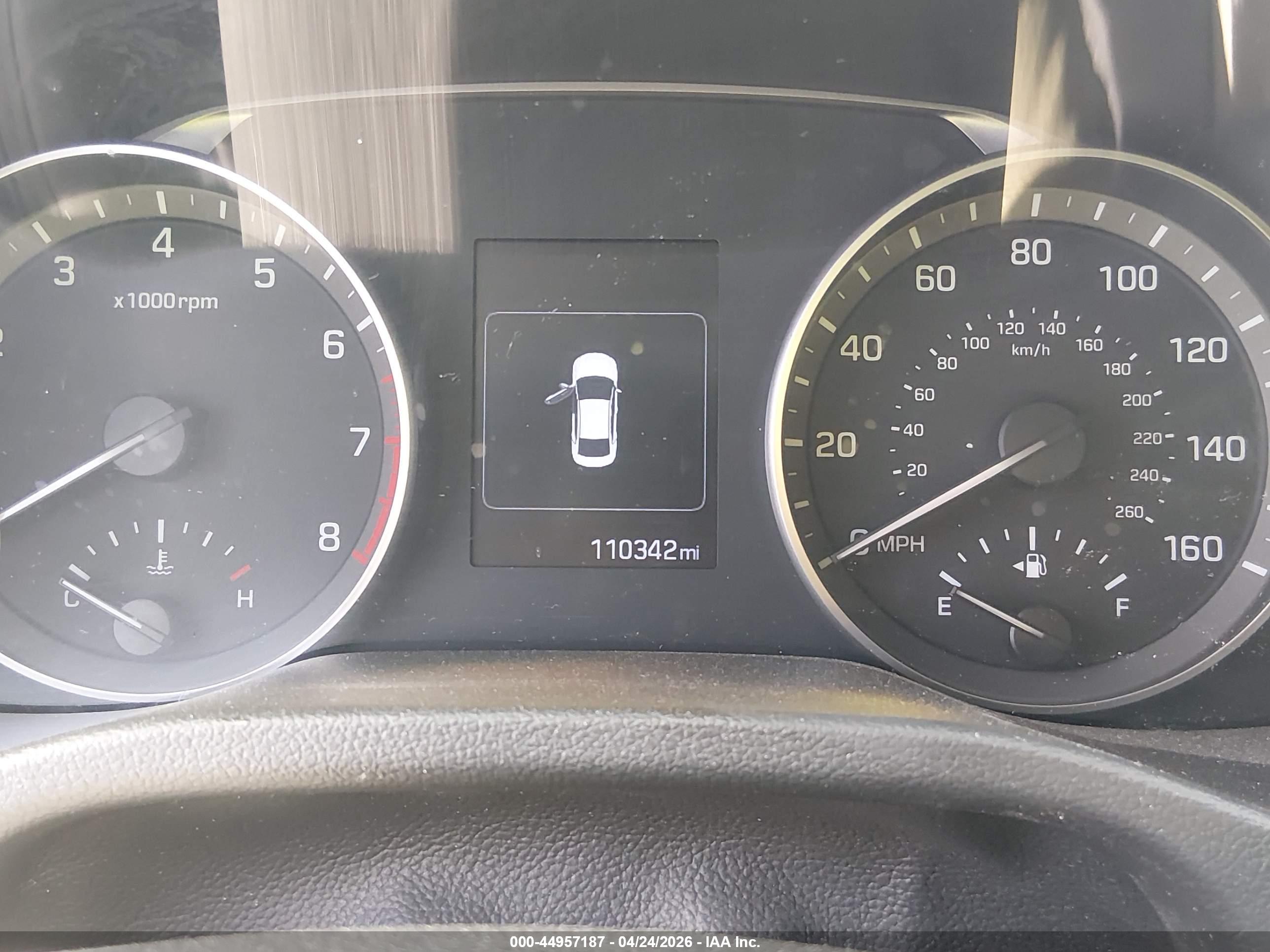 HYUNDAI ELANTRA image 7