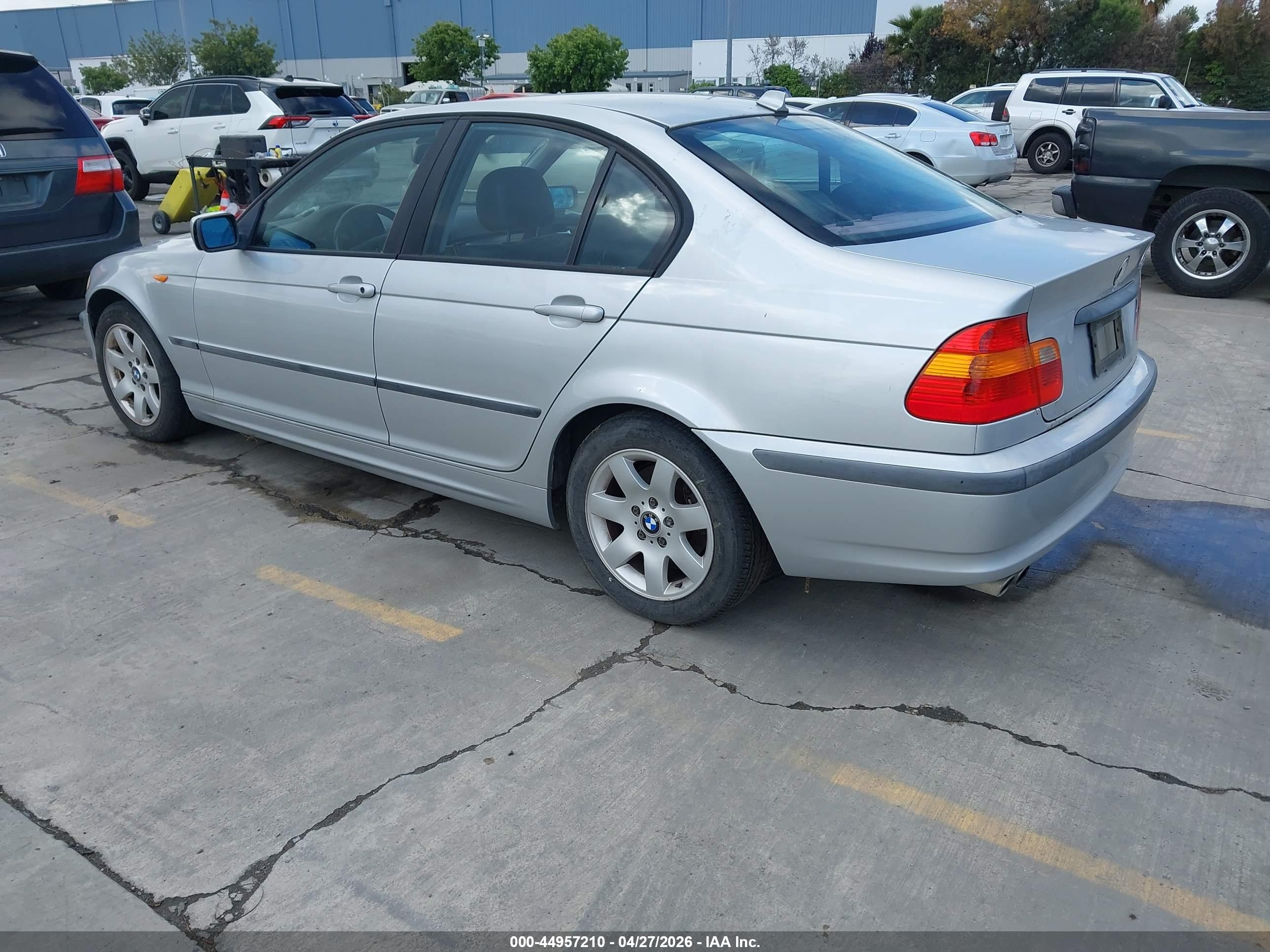 BMW 325I image 3