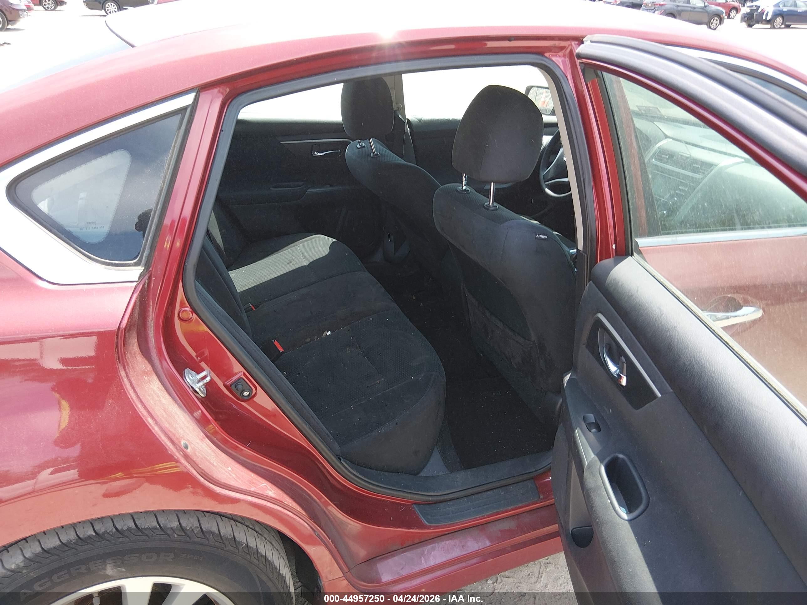 NISSAN ALTIMA image 8