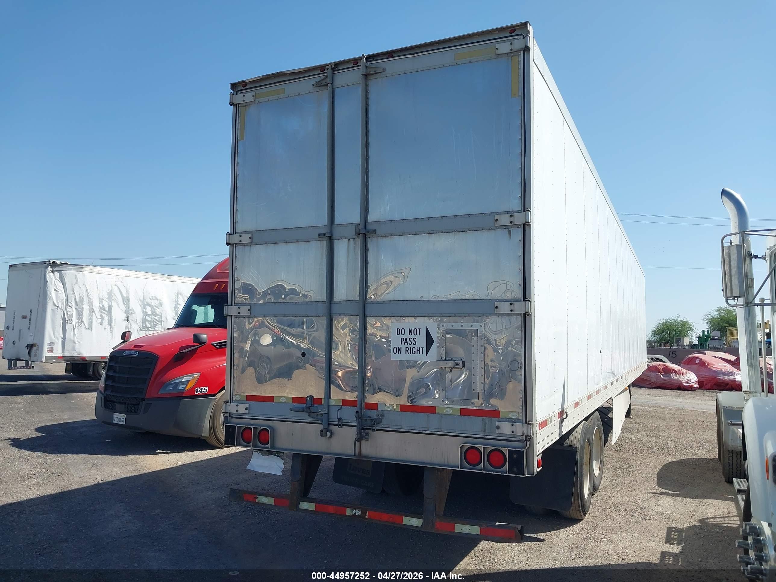 UTILITY TRAILER image 4