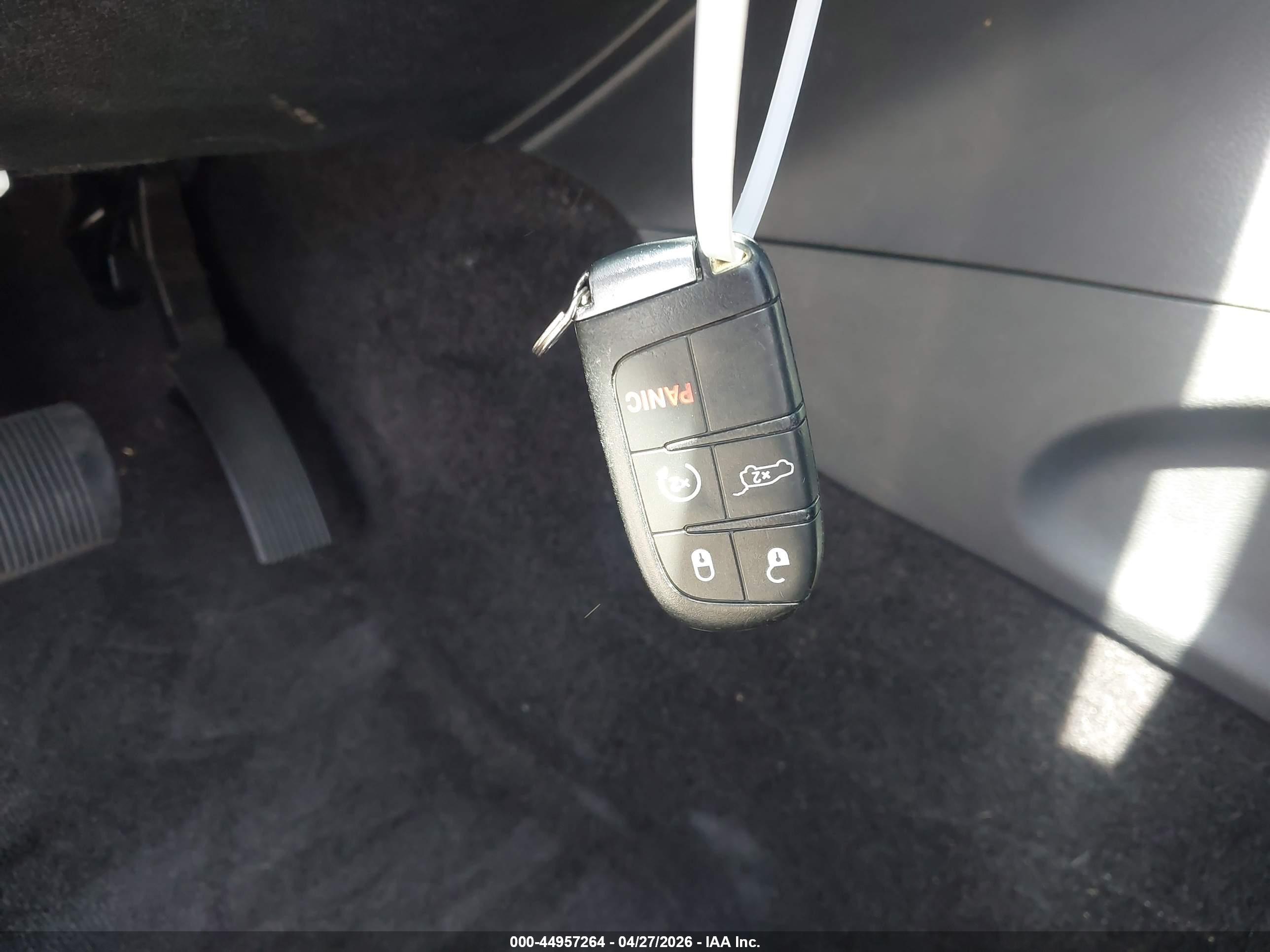 JEEP GRAND image 11