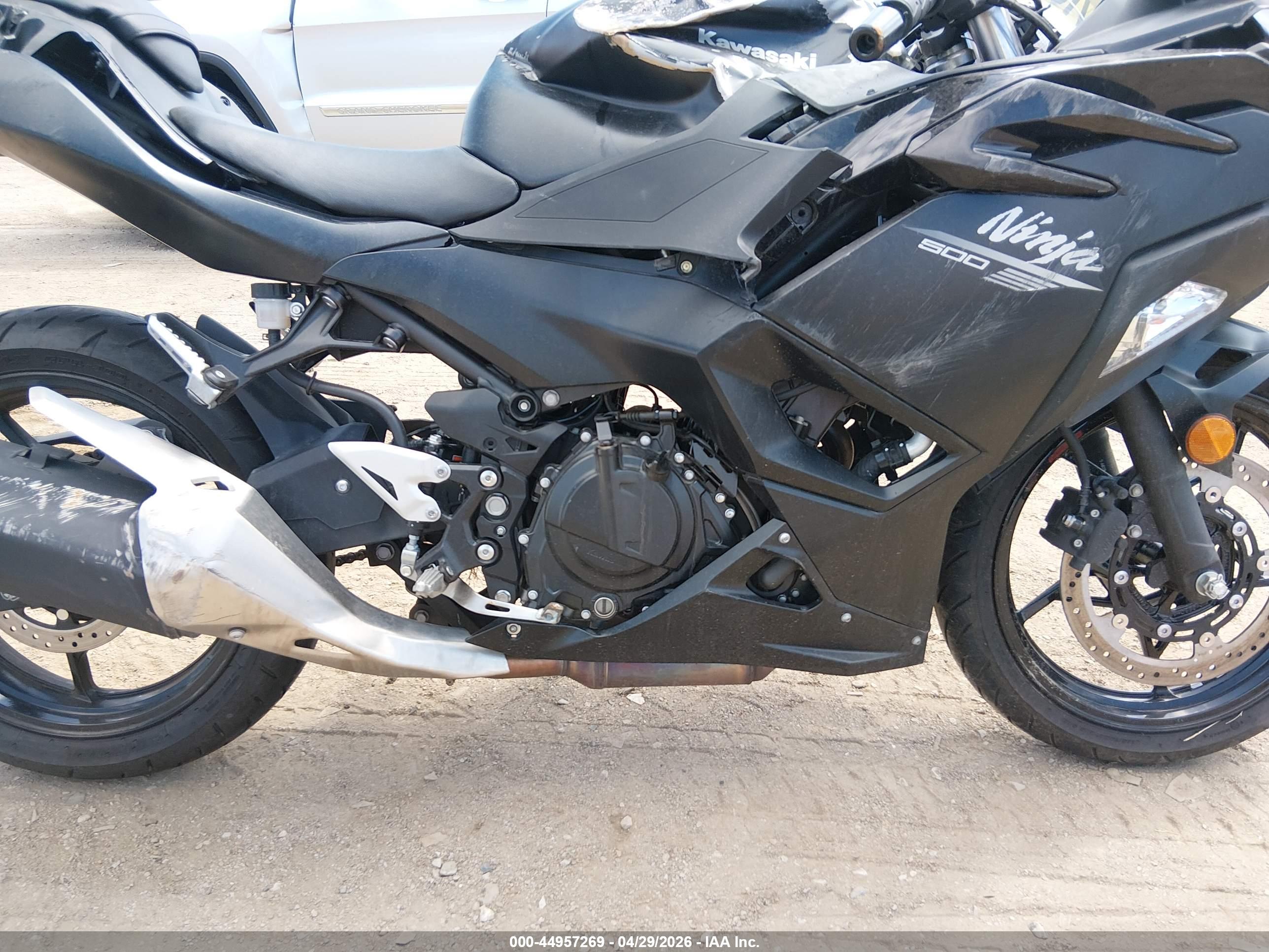 KAWASAKI EX500 image 8