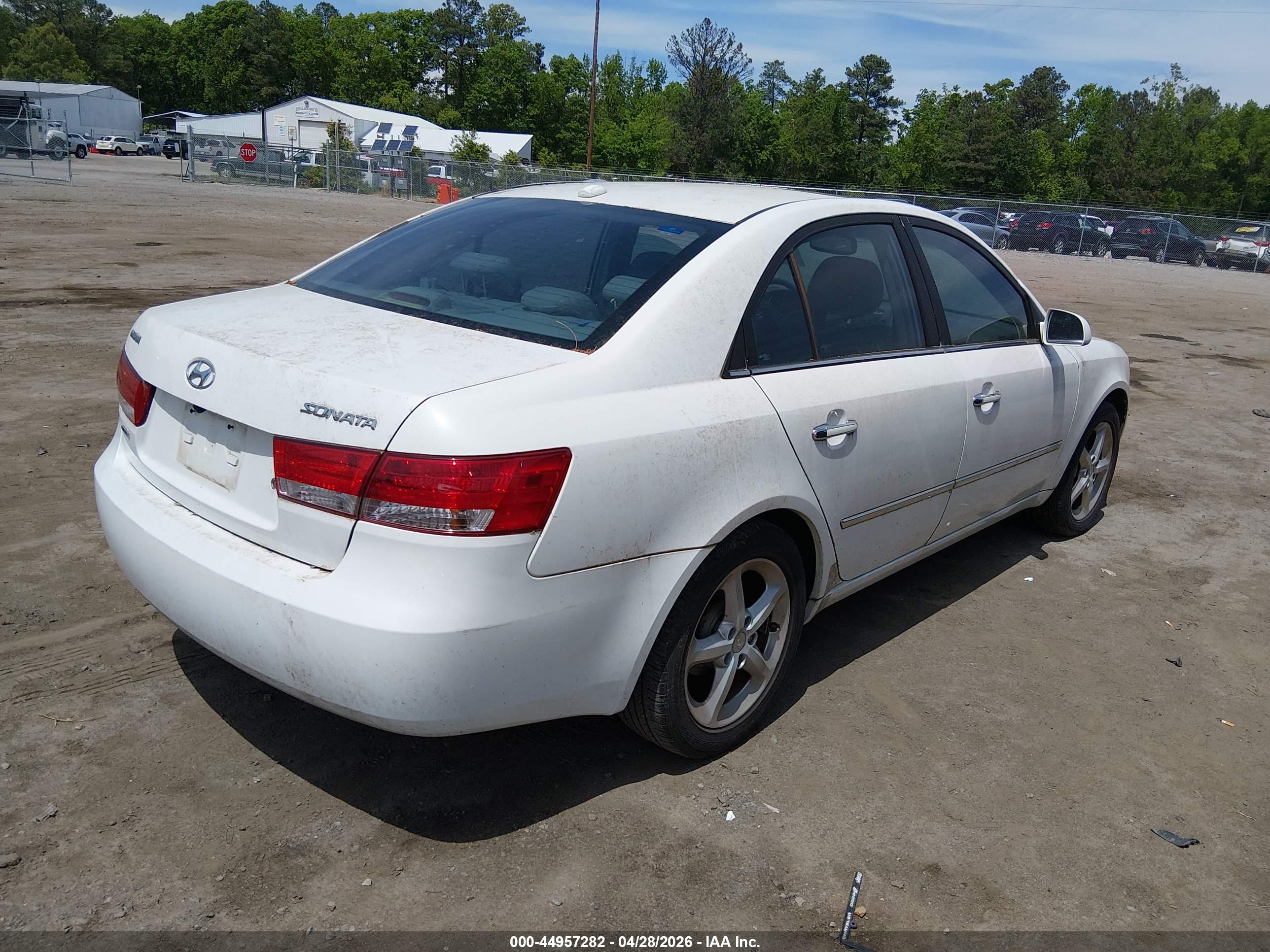 HYUNDAI SONATA image 4