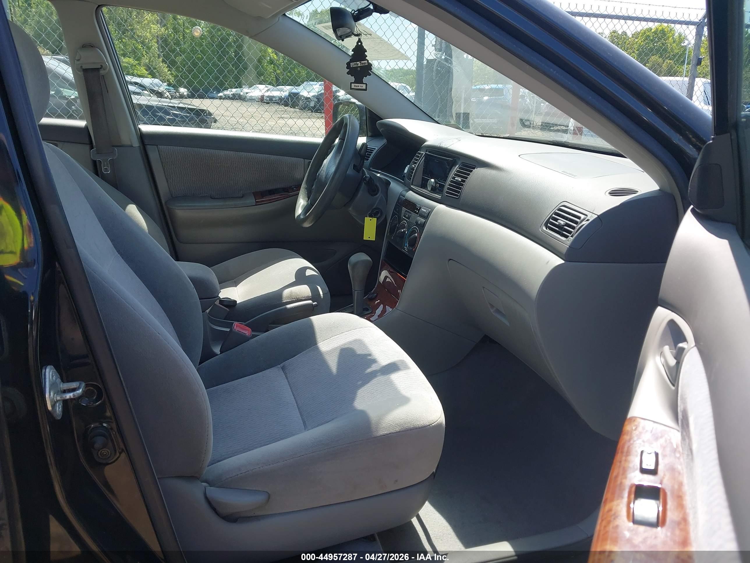 TOYOTA COROLLA image 5