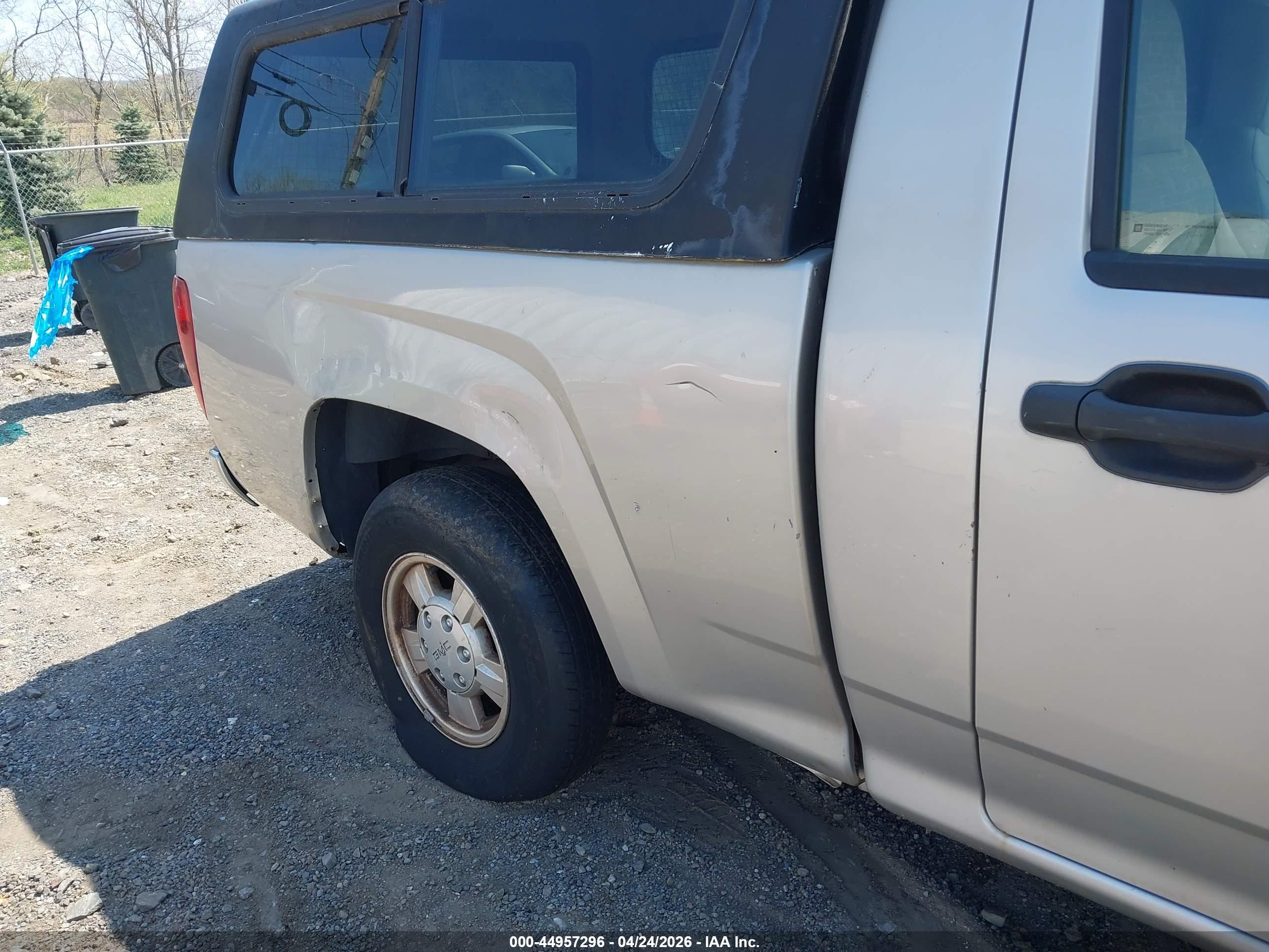 GMC CANYON image 6