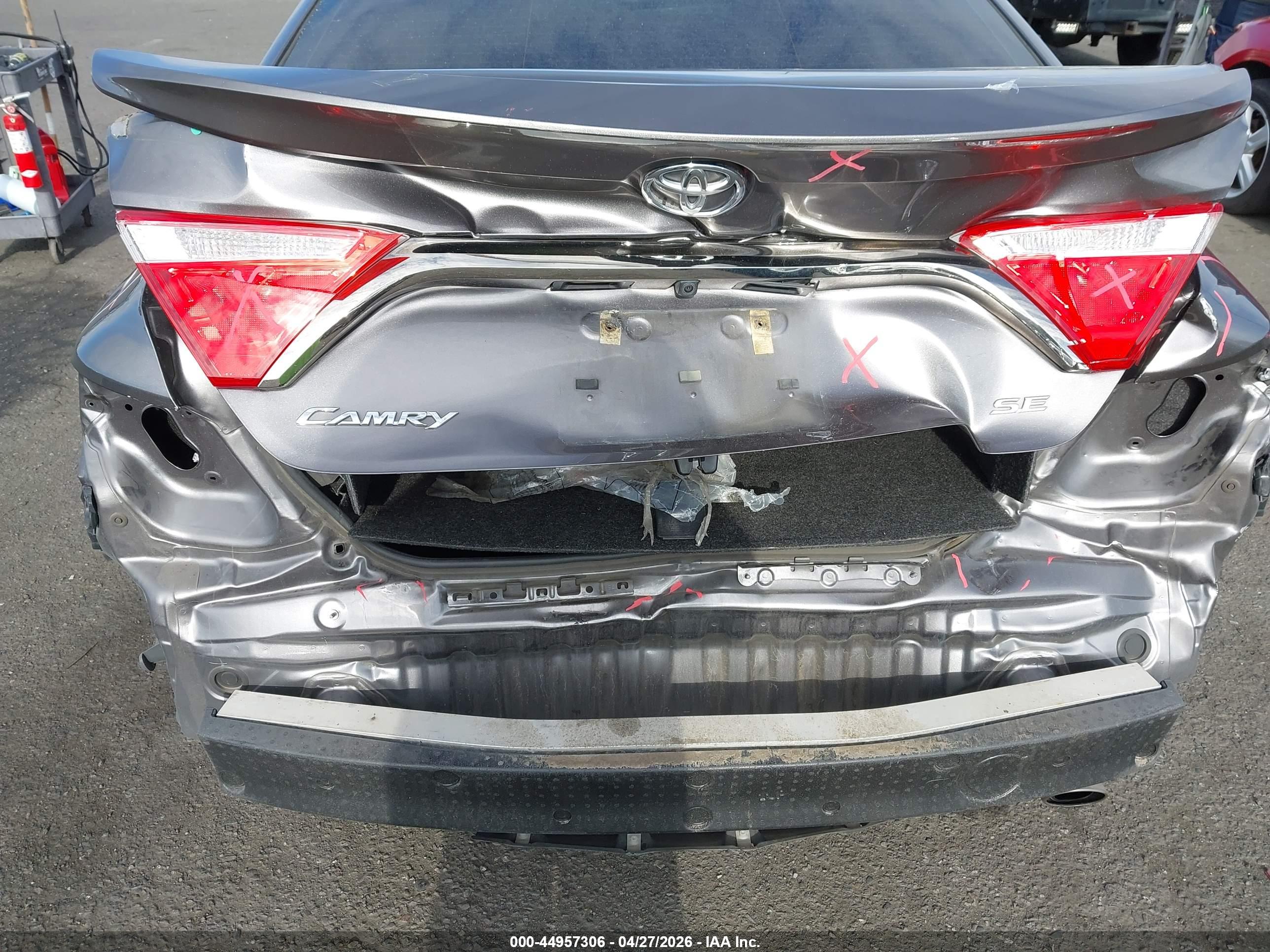 TOYOTA CAMRY image 6
