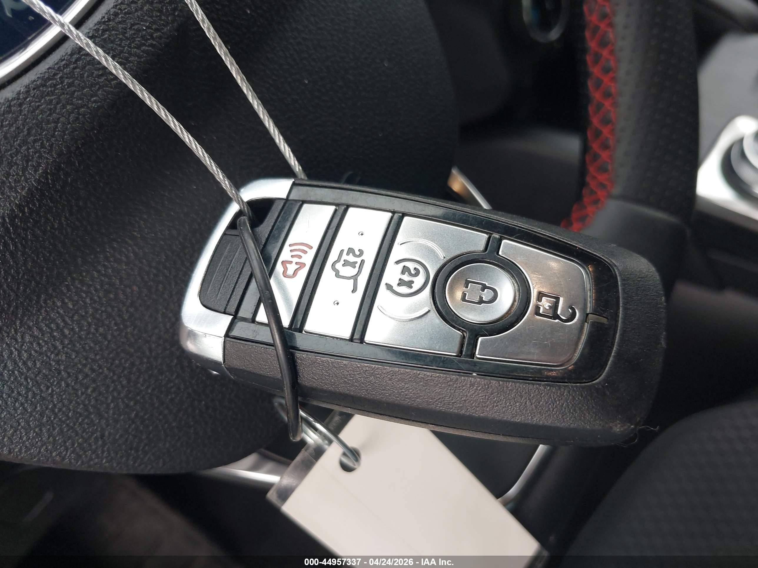 FORD ESCAPE image 11