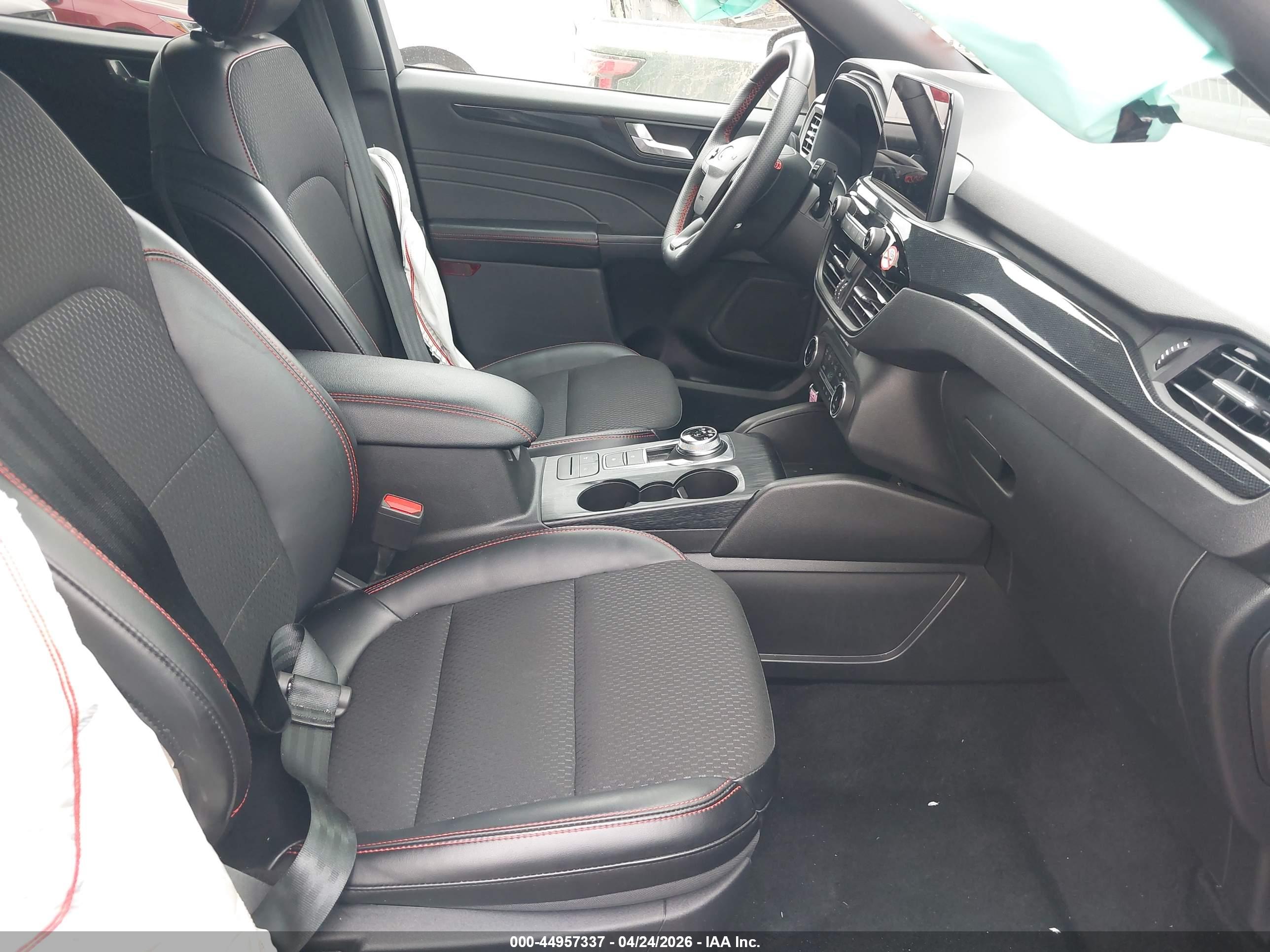 FORD ESCAPE image 5