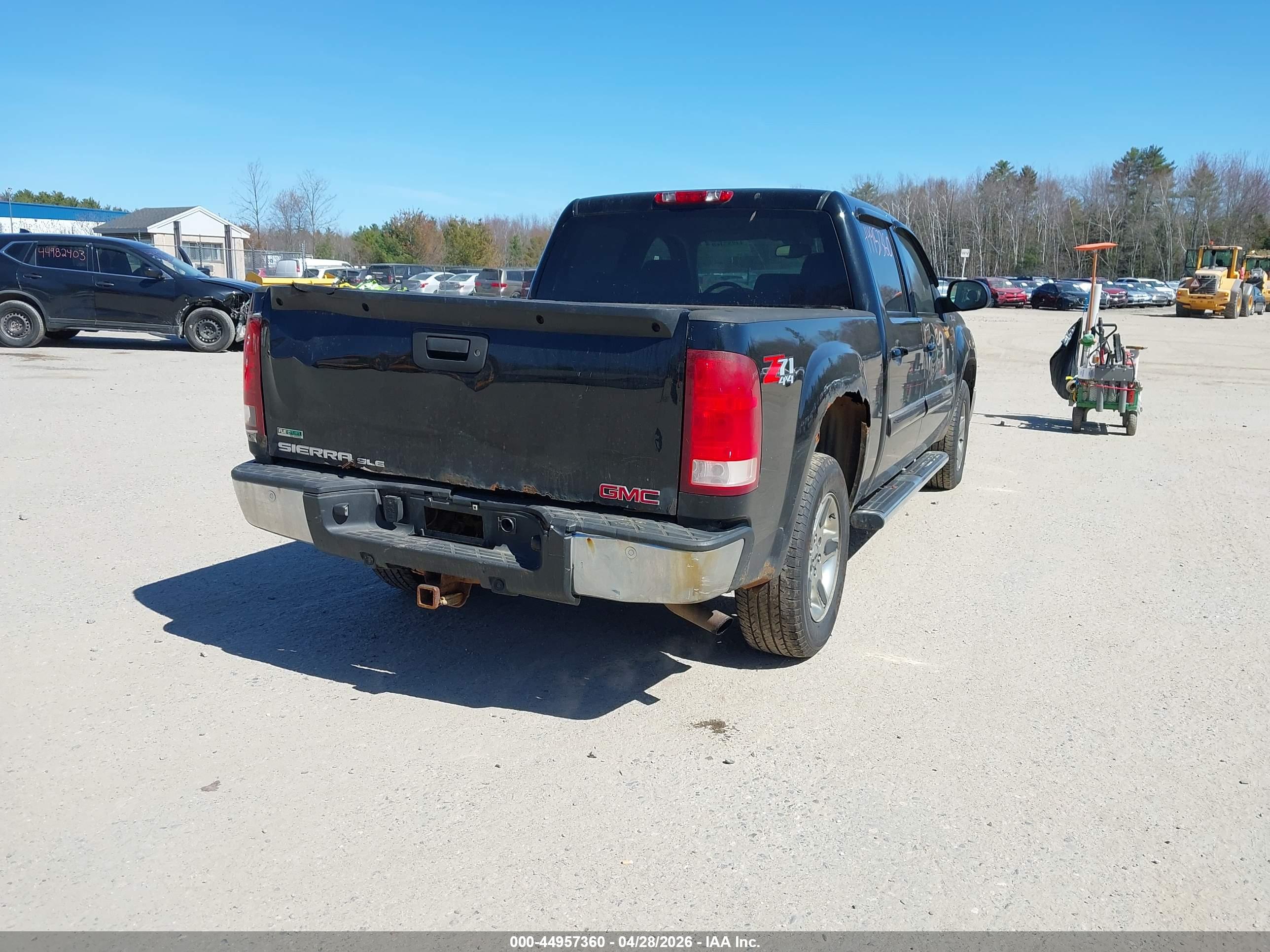 GMC SIERRA image 4