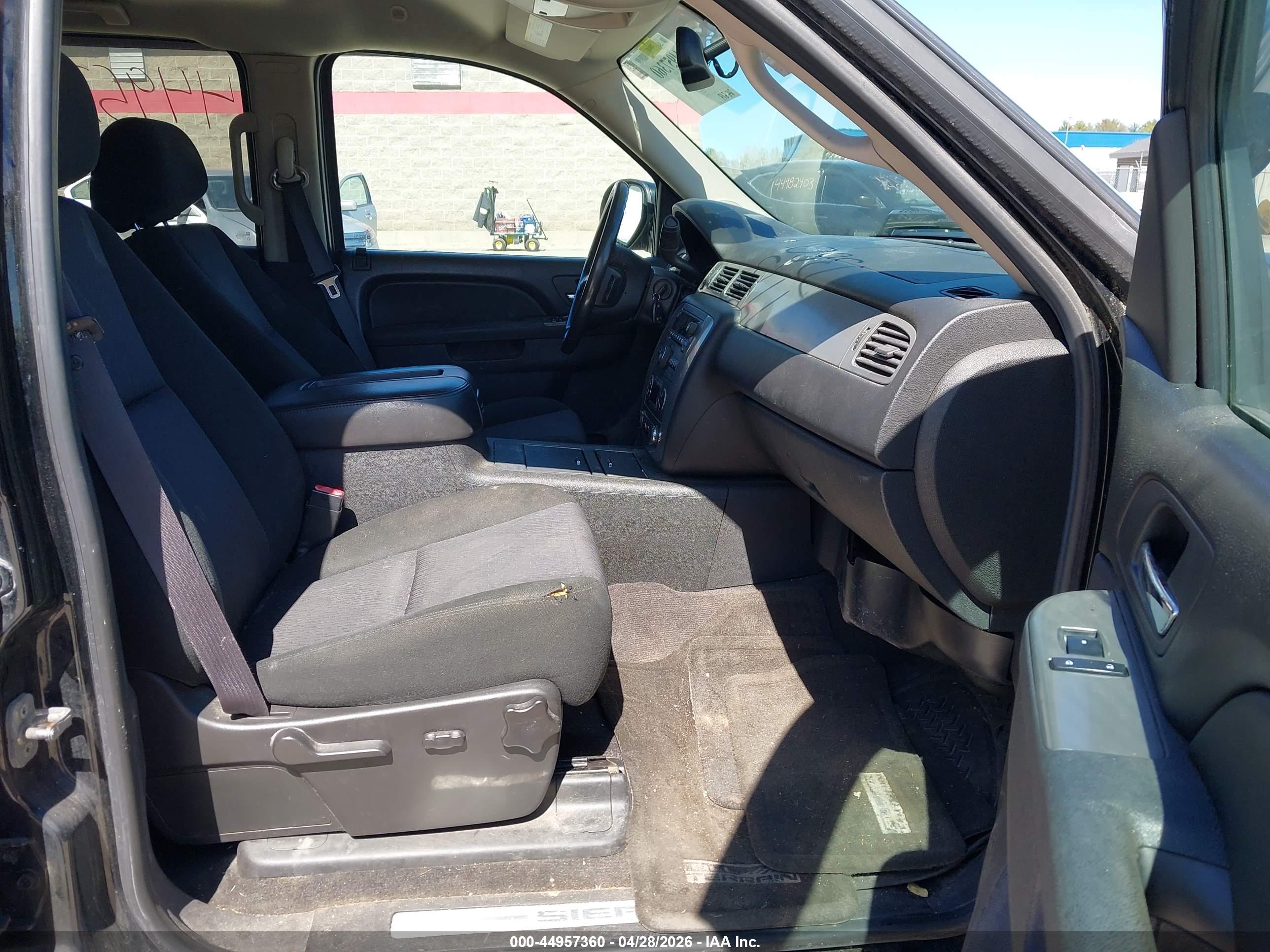 GMC SIERRA image 5