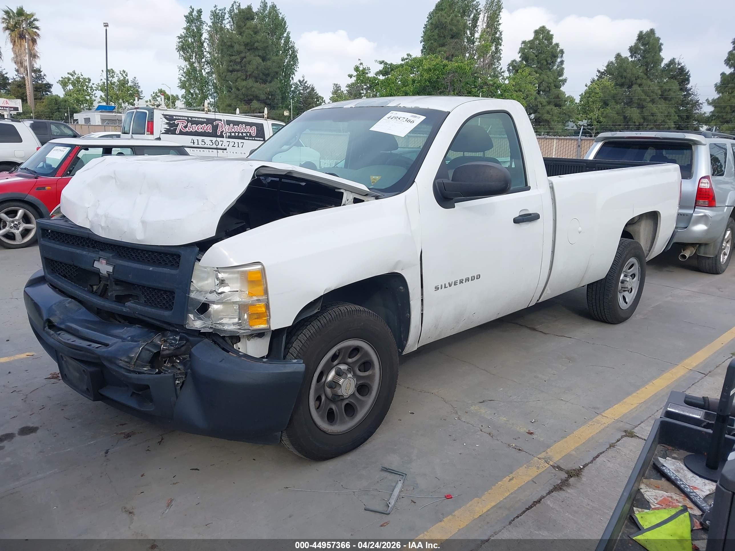 CHEVROLET SILVERADO image 2