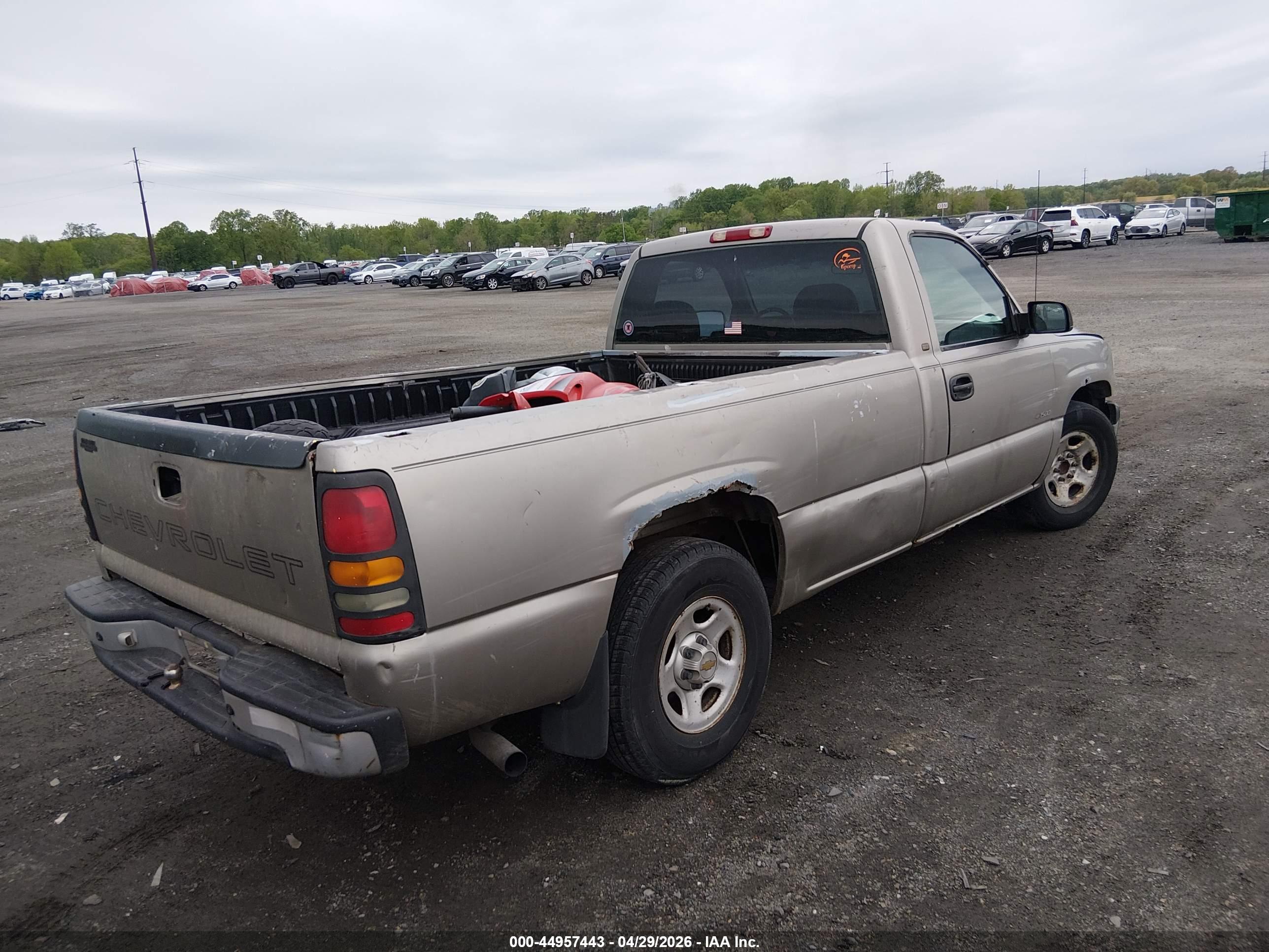 CHEVROLET SILVERADO image 4