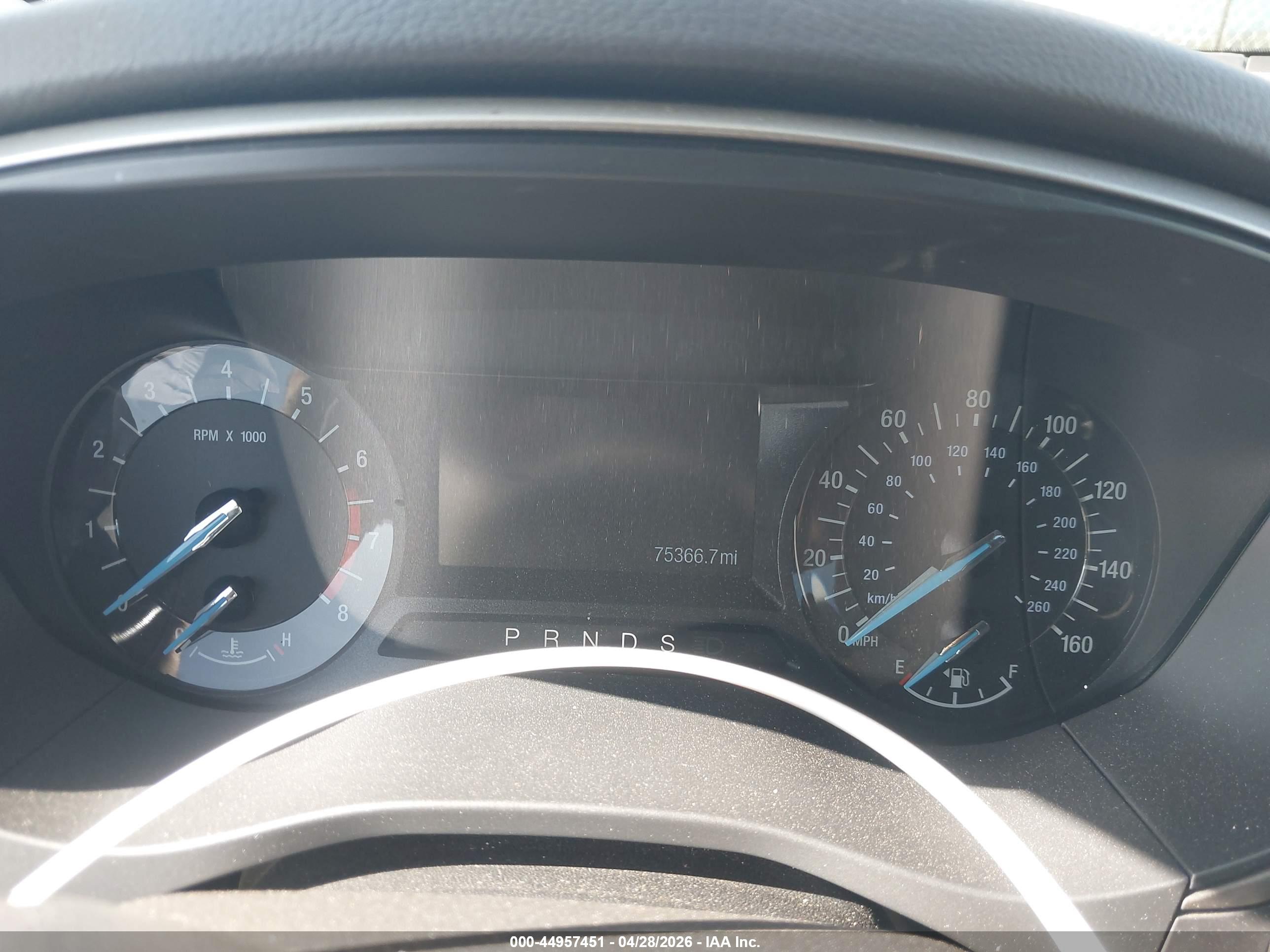 FORD FUSION image 7