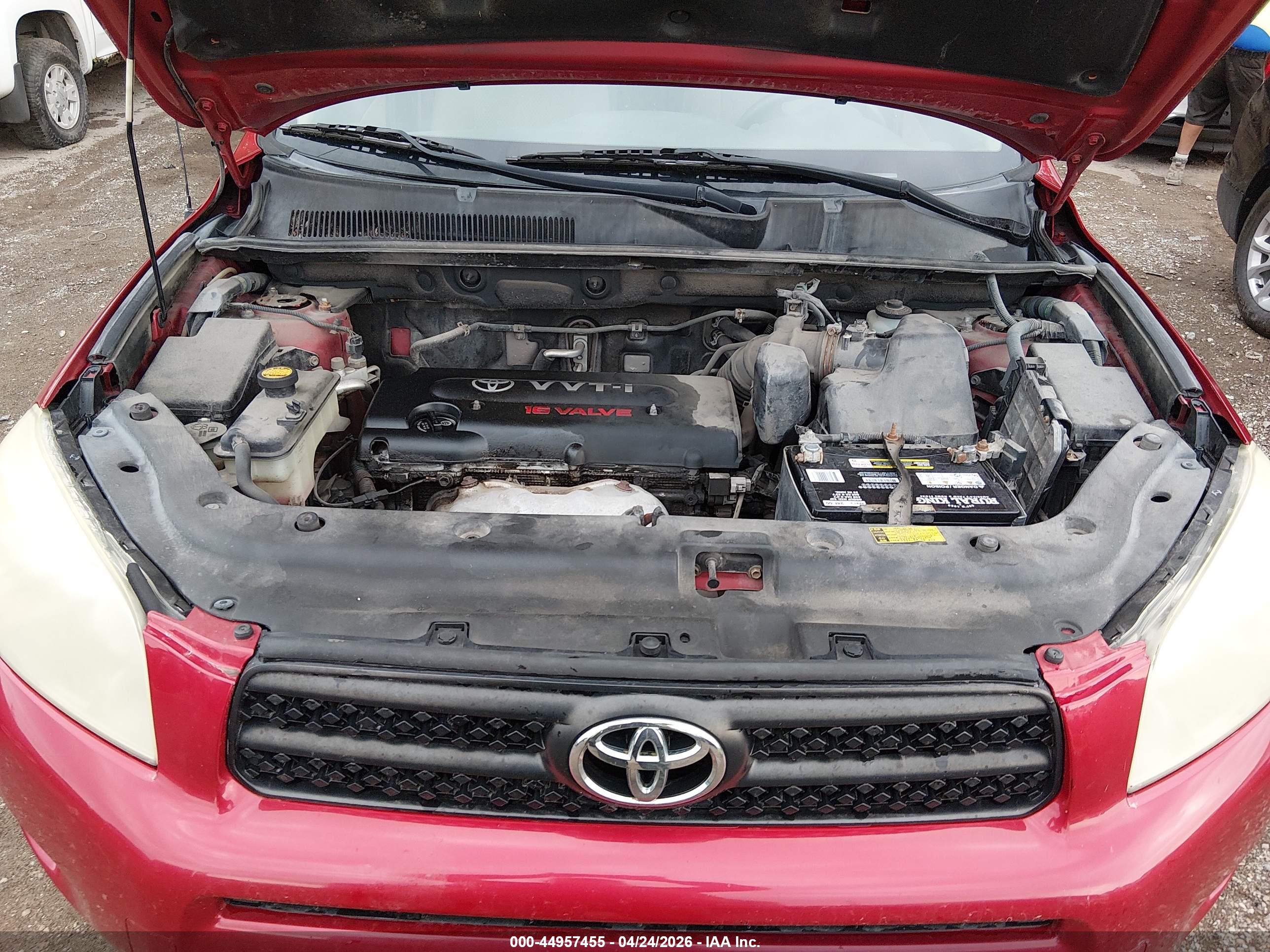 TOYOTA RAV4 image 10