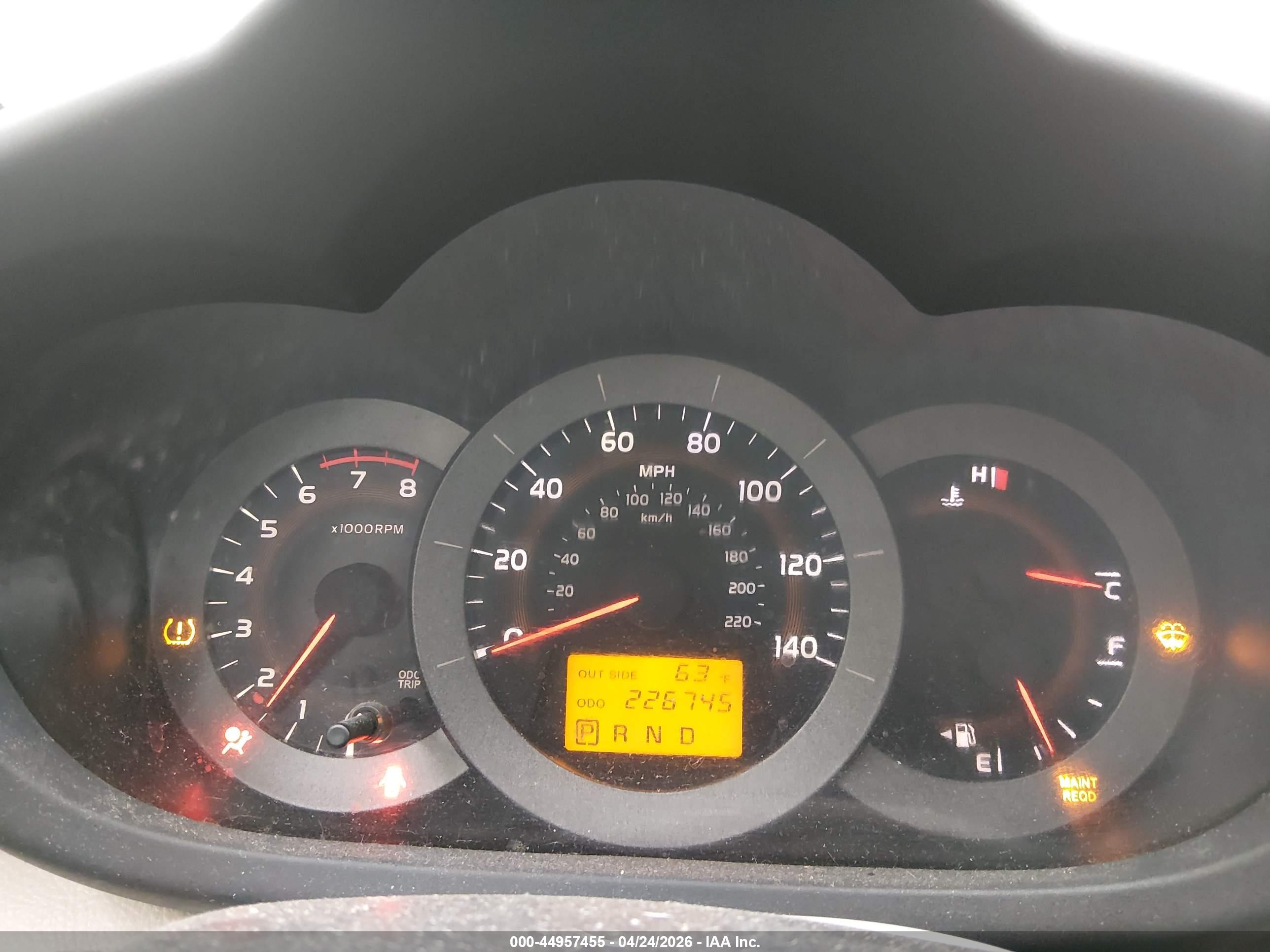 TOYOTA RAV4 image 7