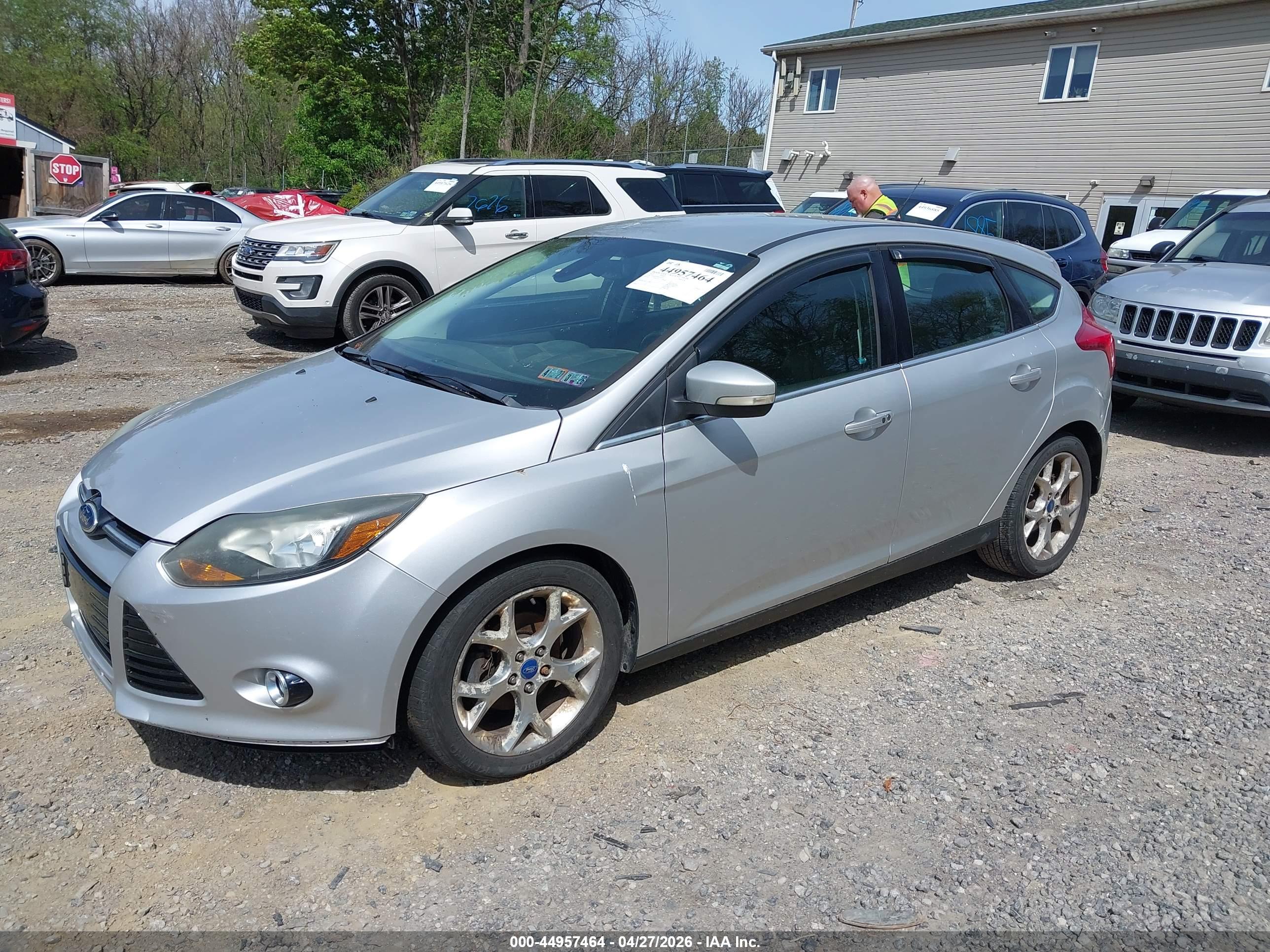 FORD FOCUS image 2
