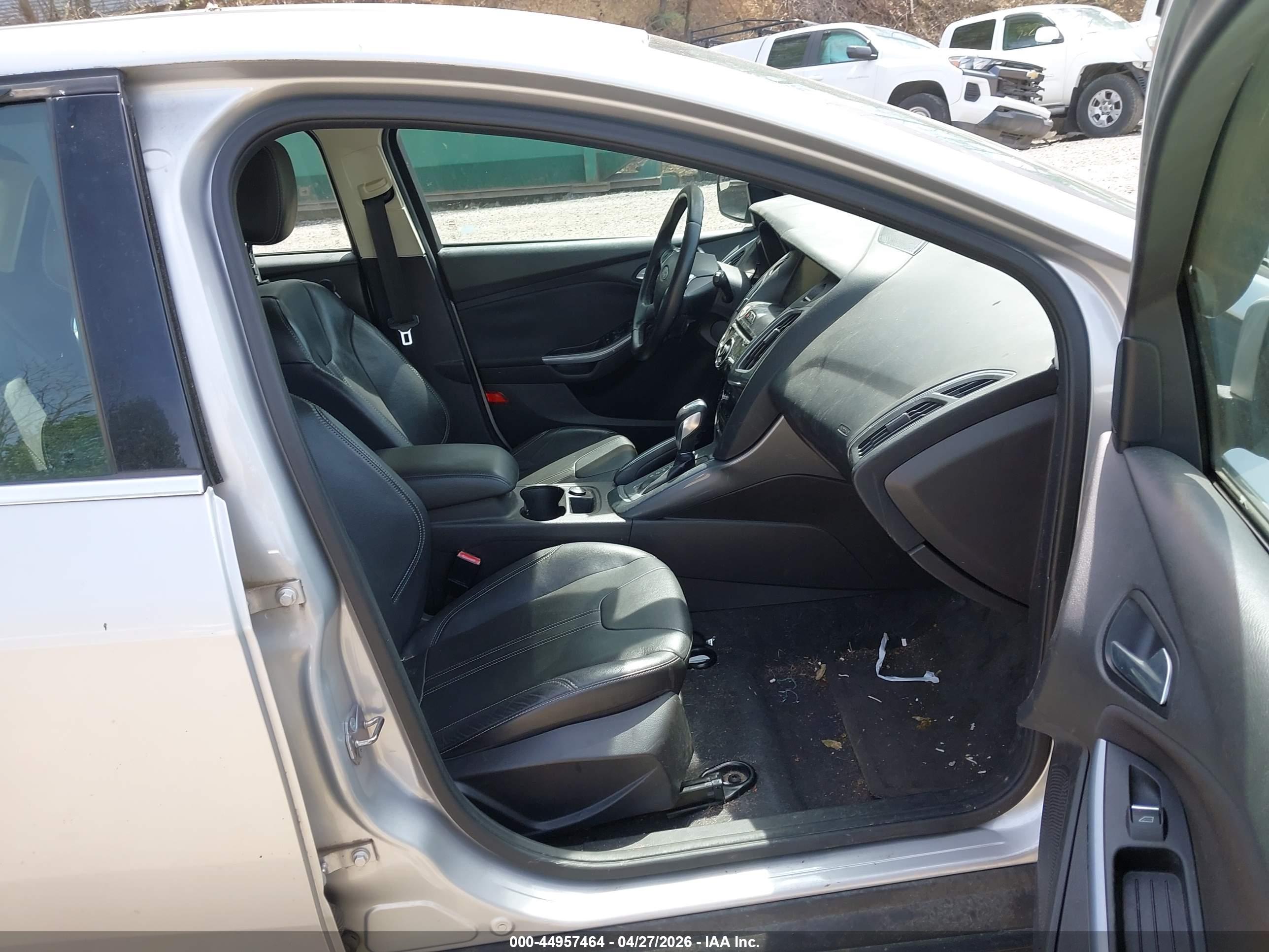 FORD FOCUS image 5