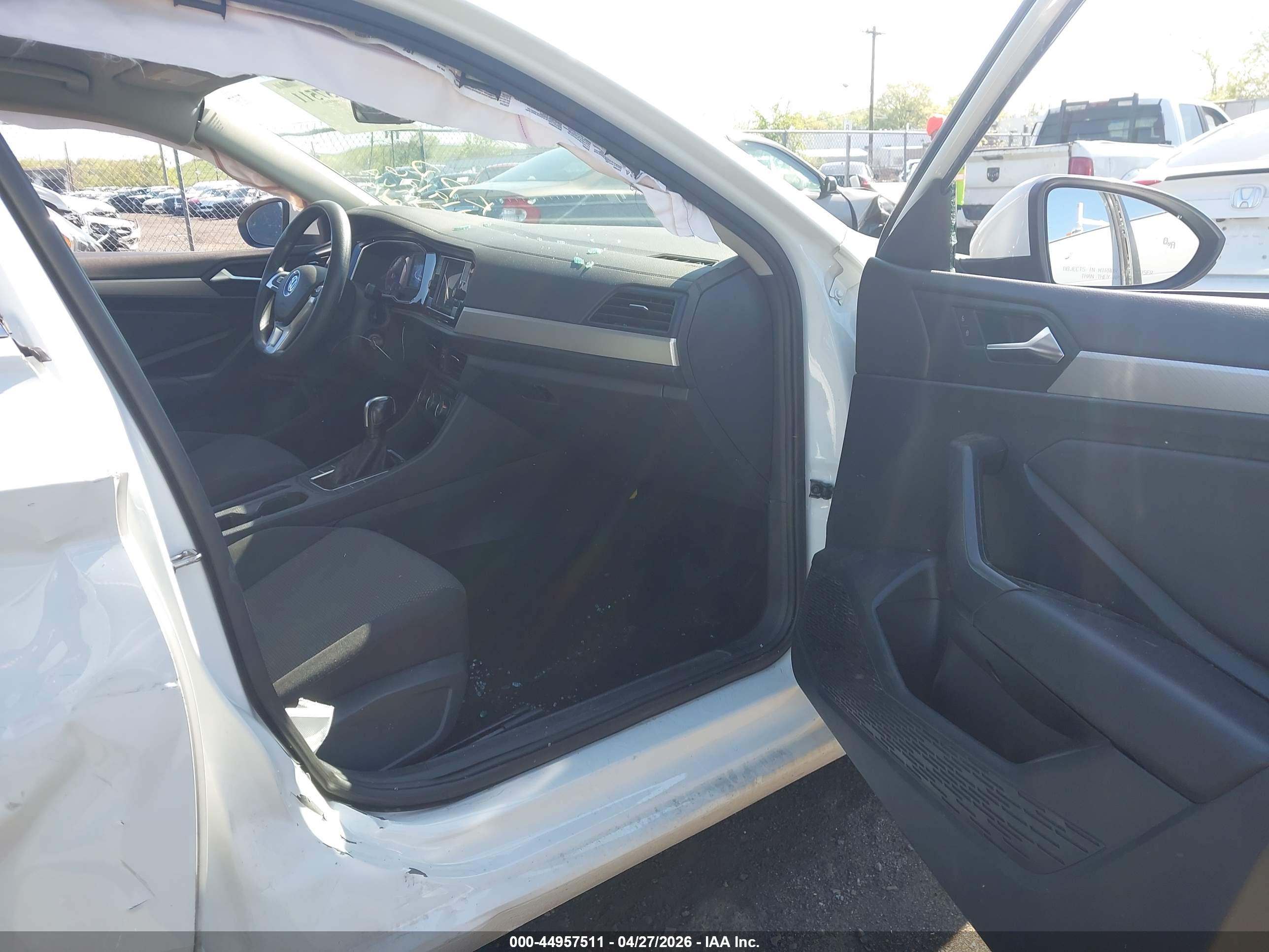 VOLKSWAGEN JETTA image 5