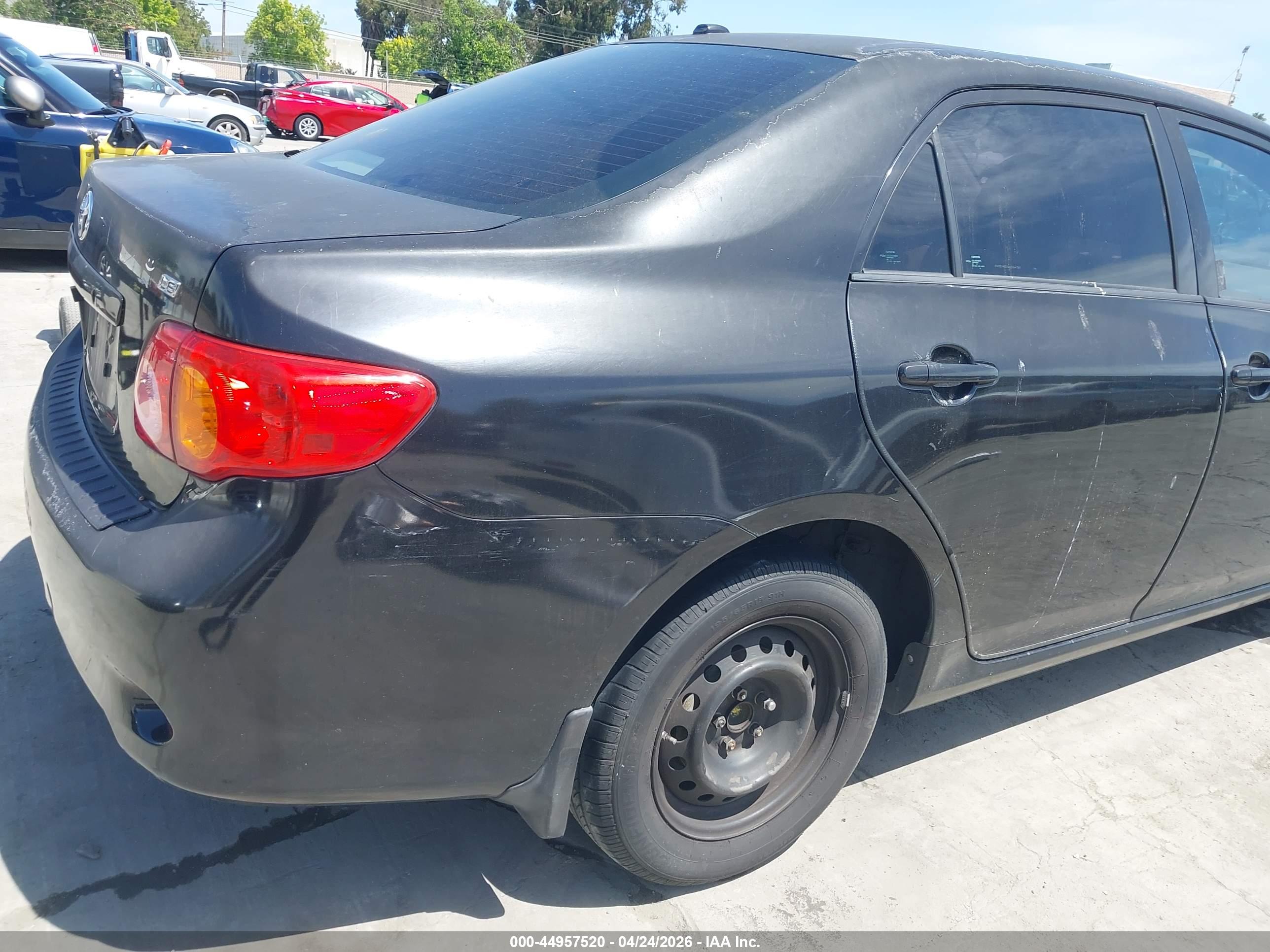 TOYOTA COROLLA image 6