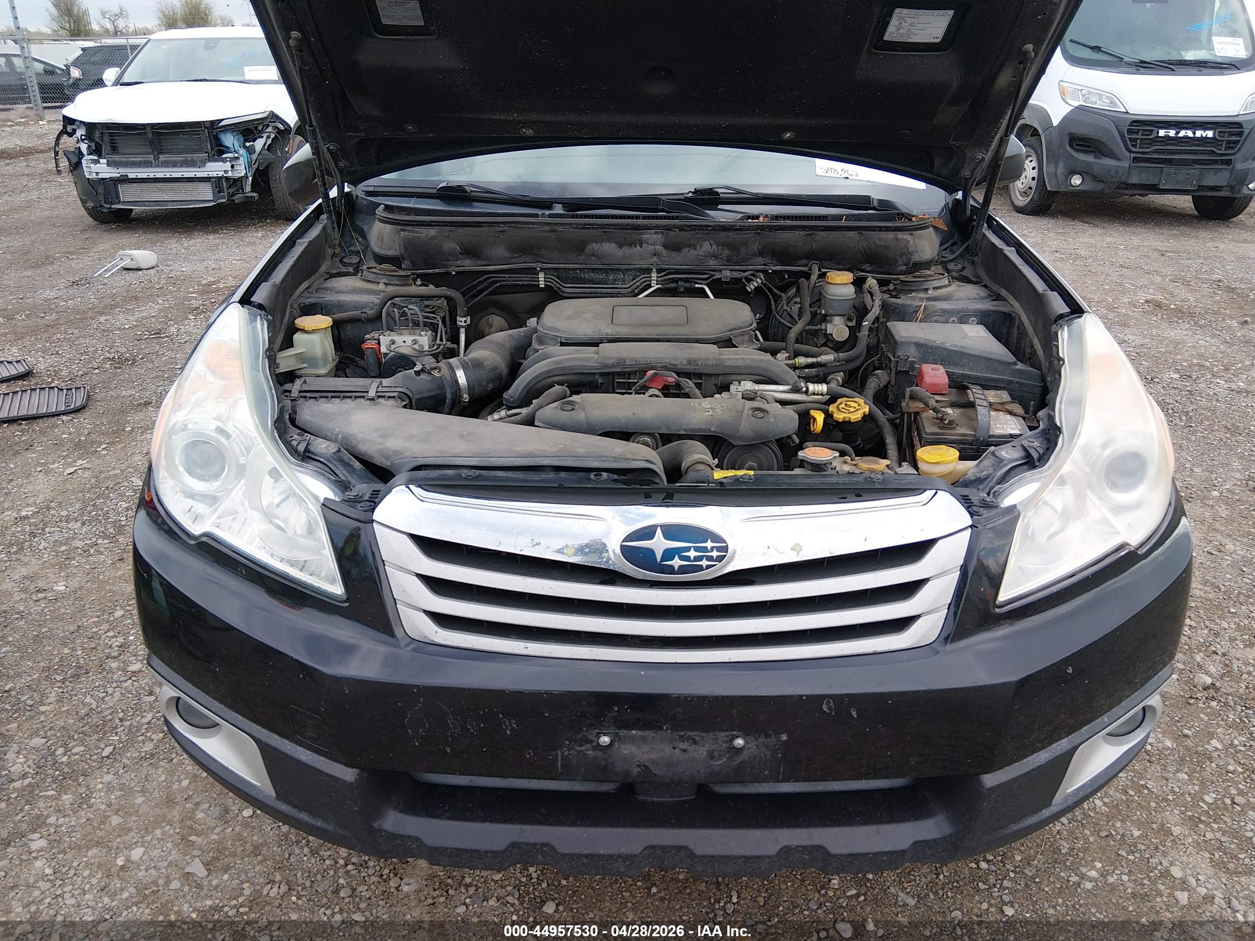 SUBARU OUTBACK image 10