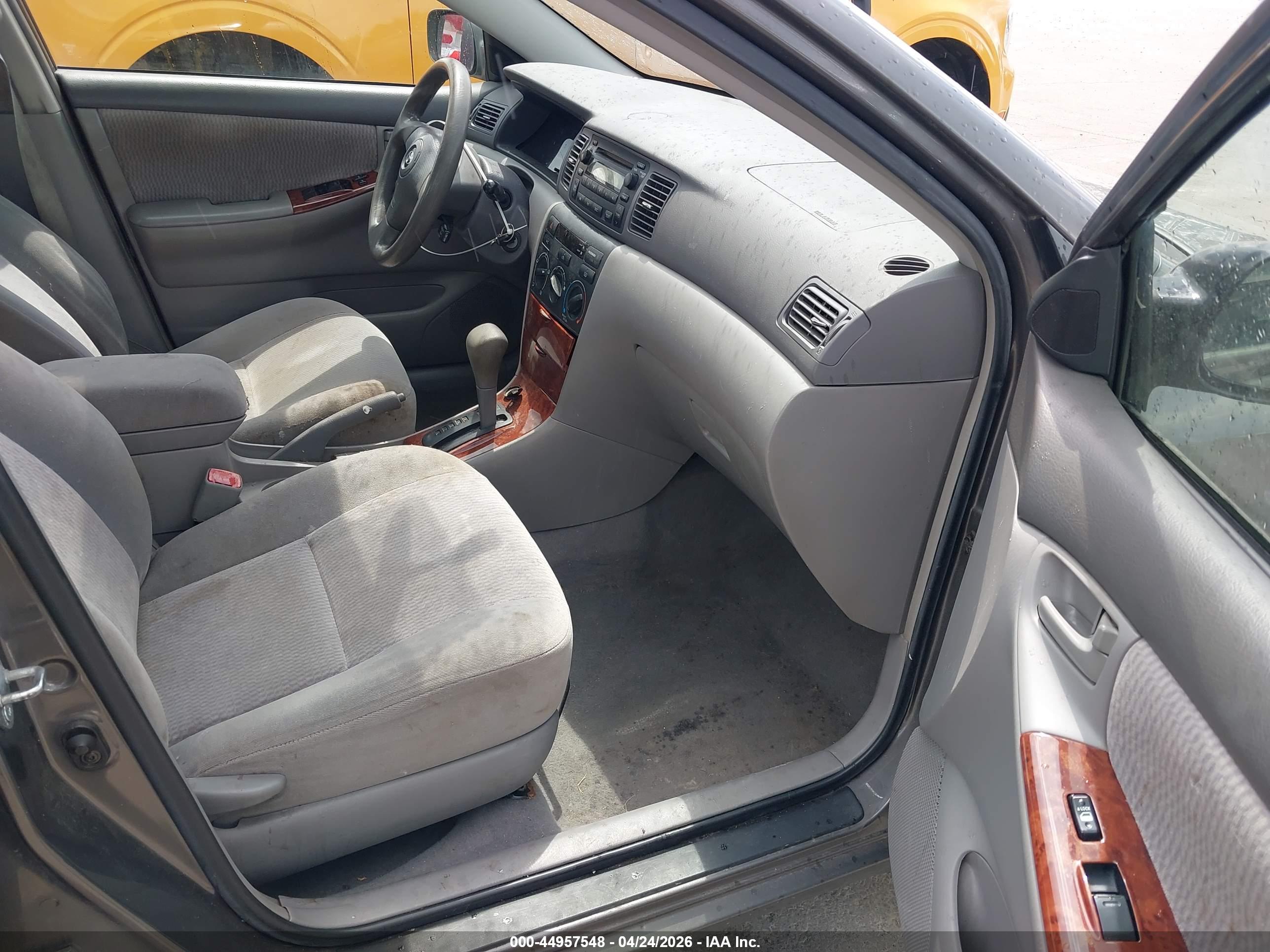 TOYOTA COROLLA image 5
