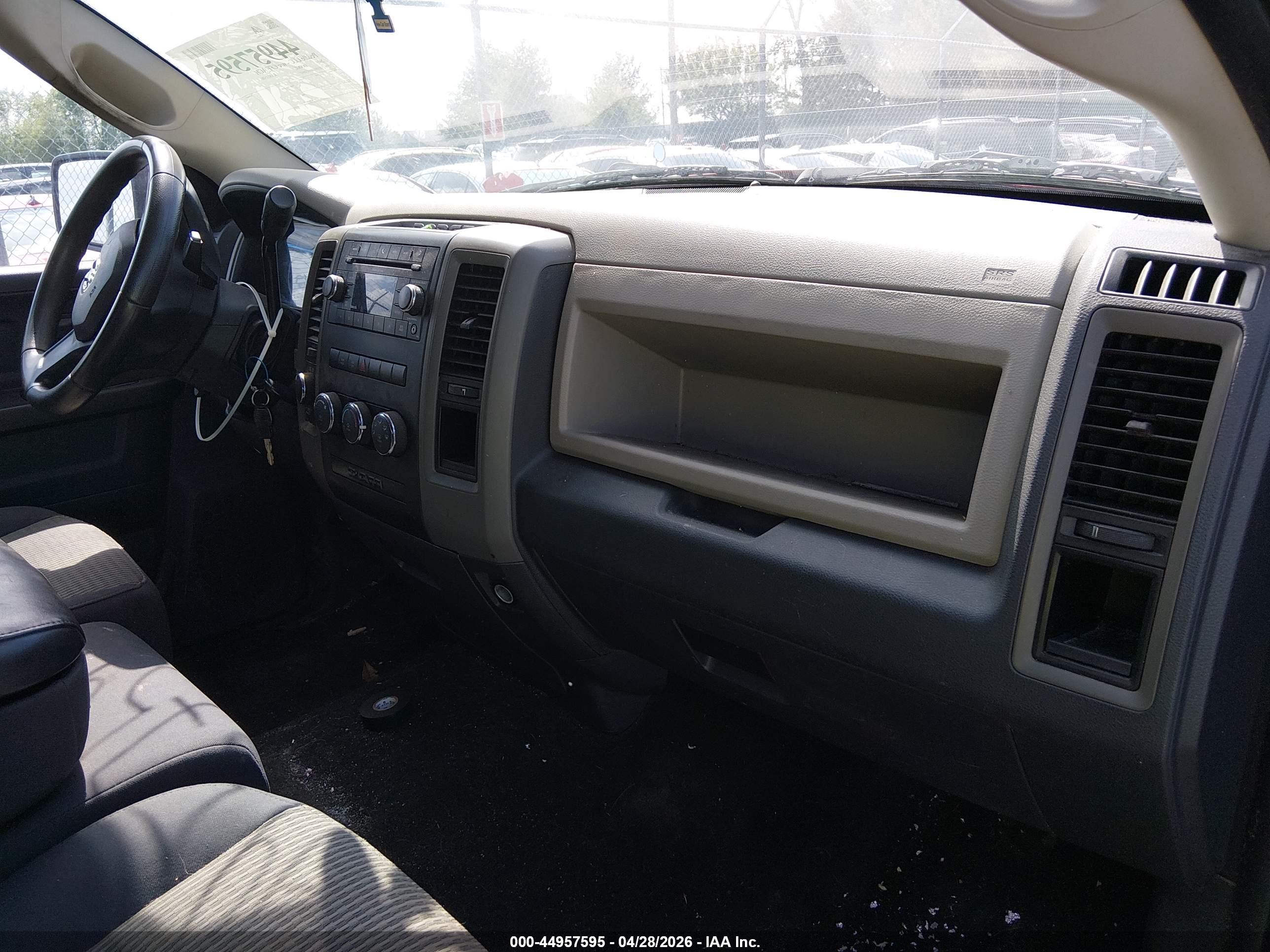 DODGE RAM image 5