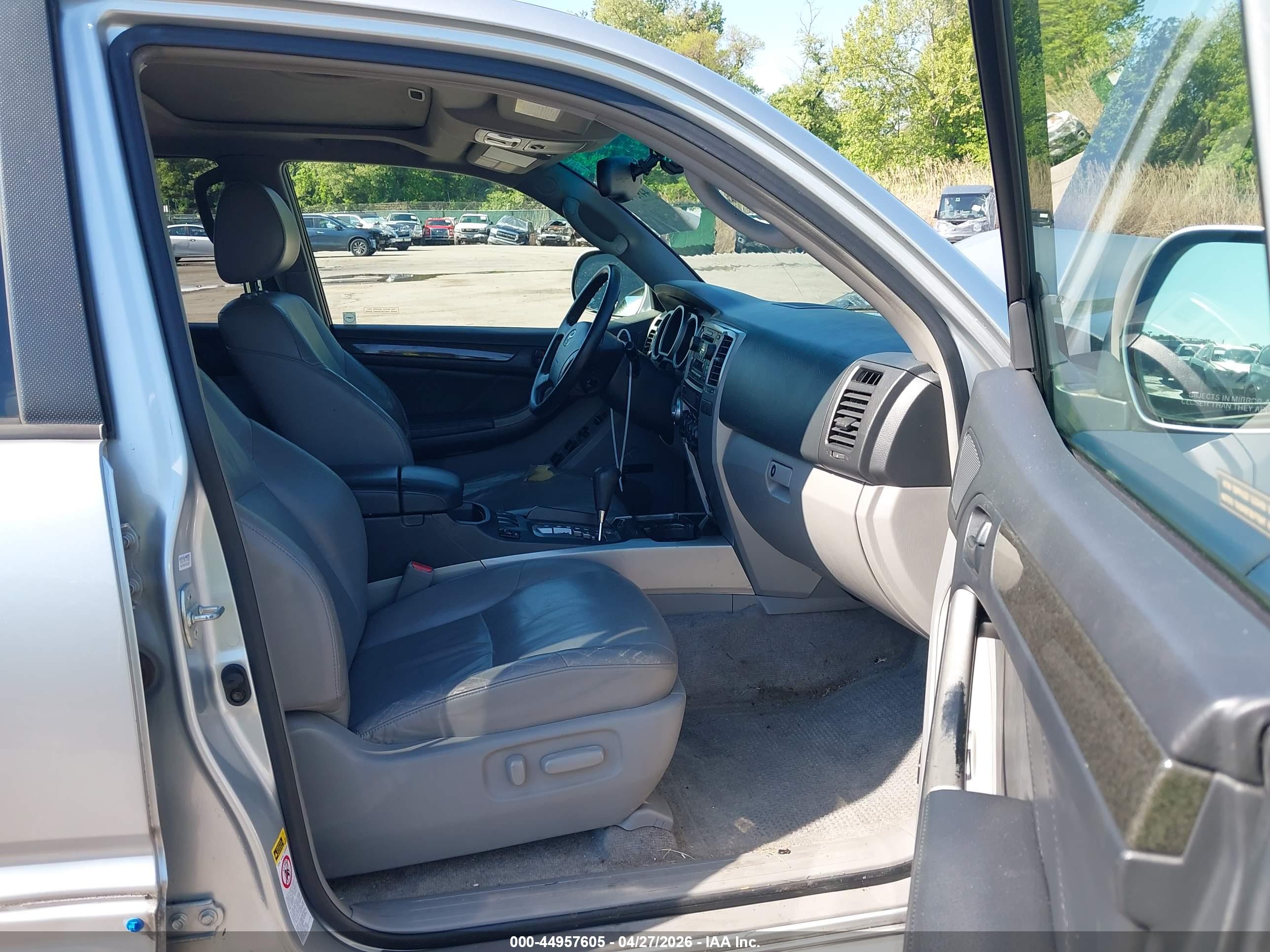 TOYOTA 4RUNNER image 5