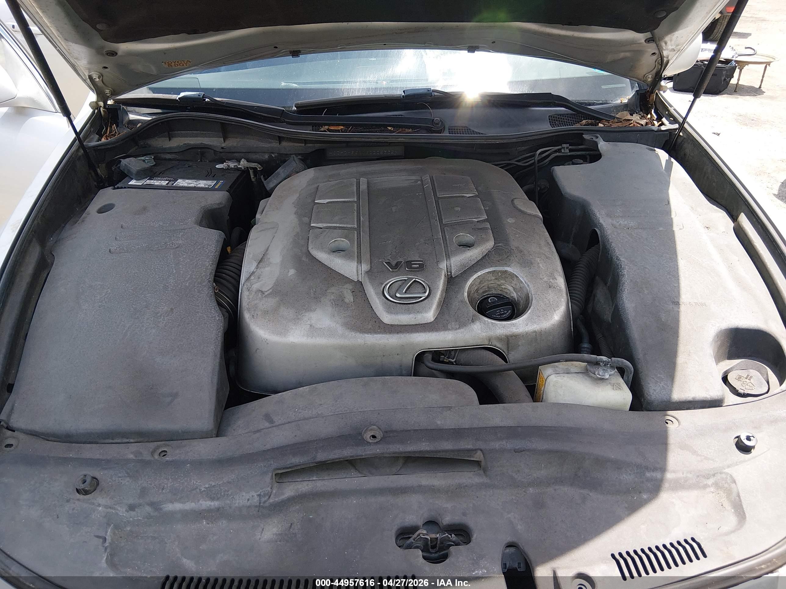 LEXUS GS image 10