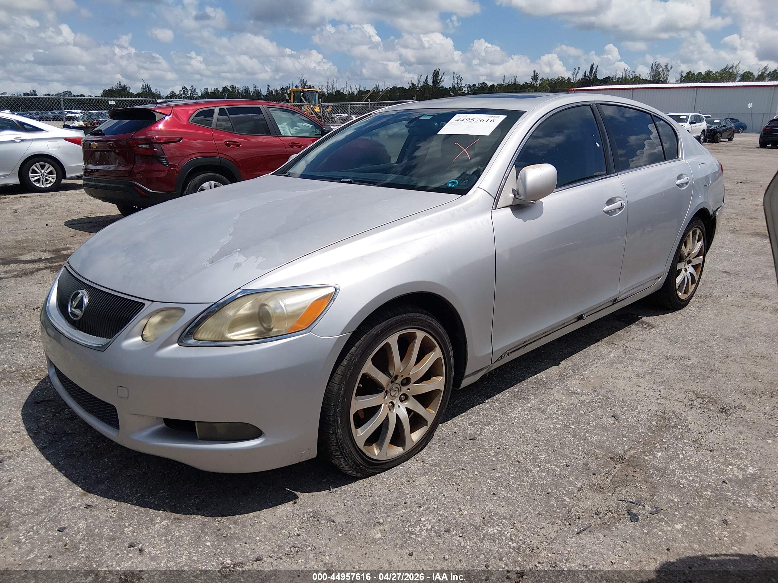 LEXUS GS image 2