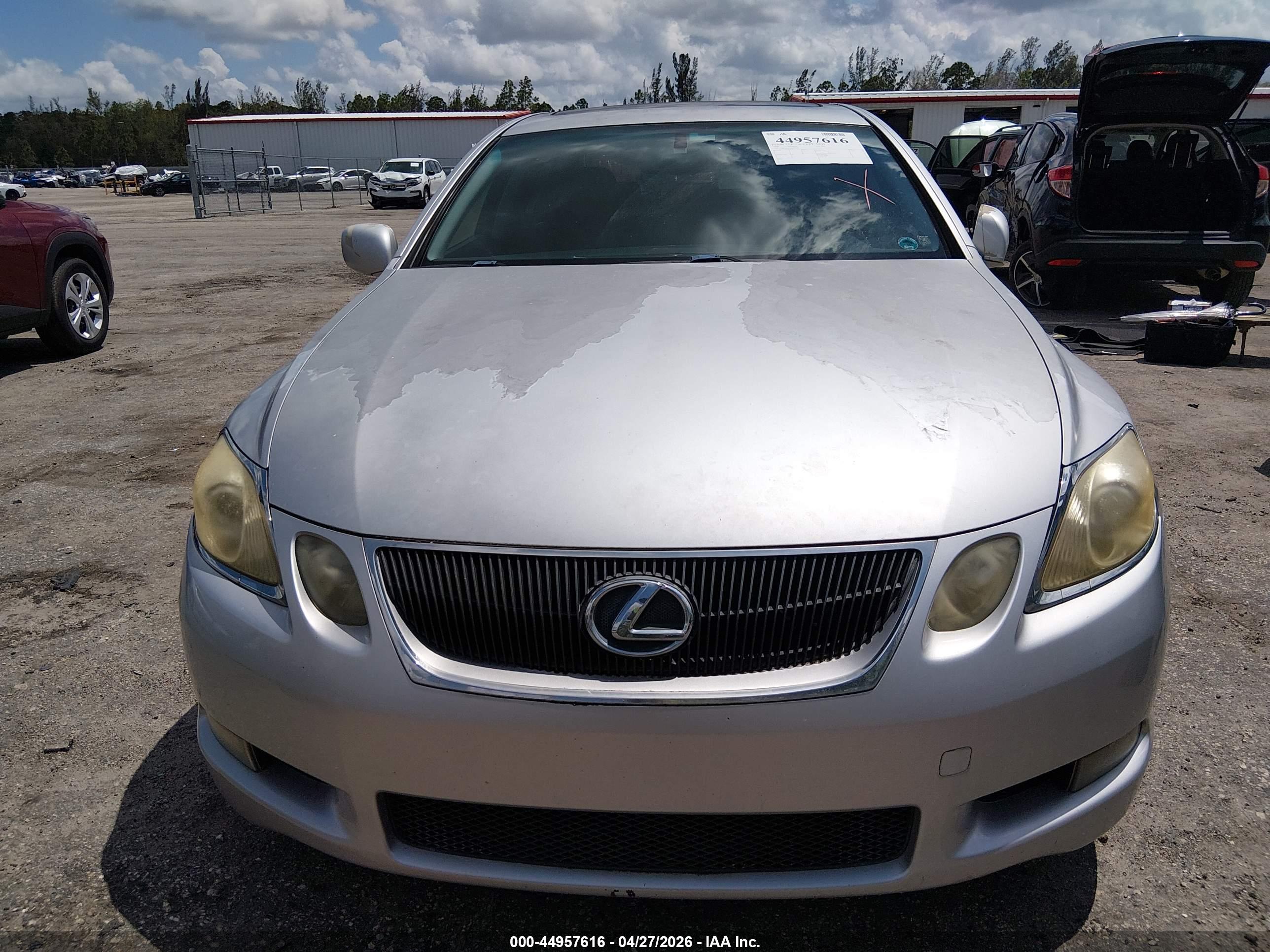 LEXUS GS image 6