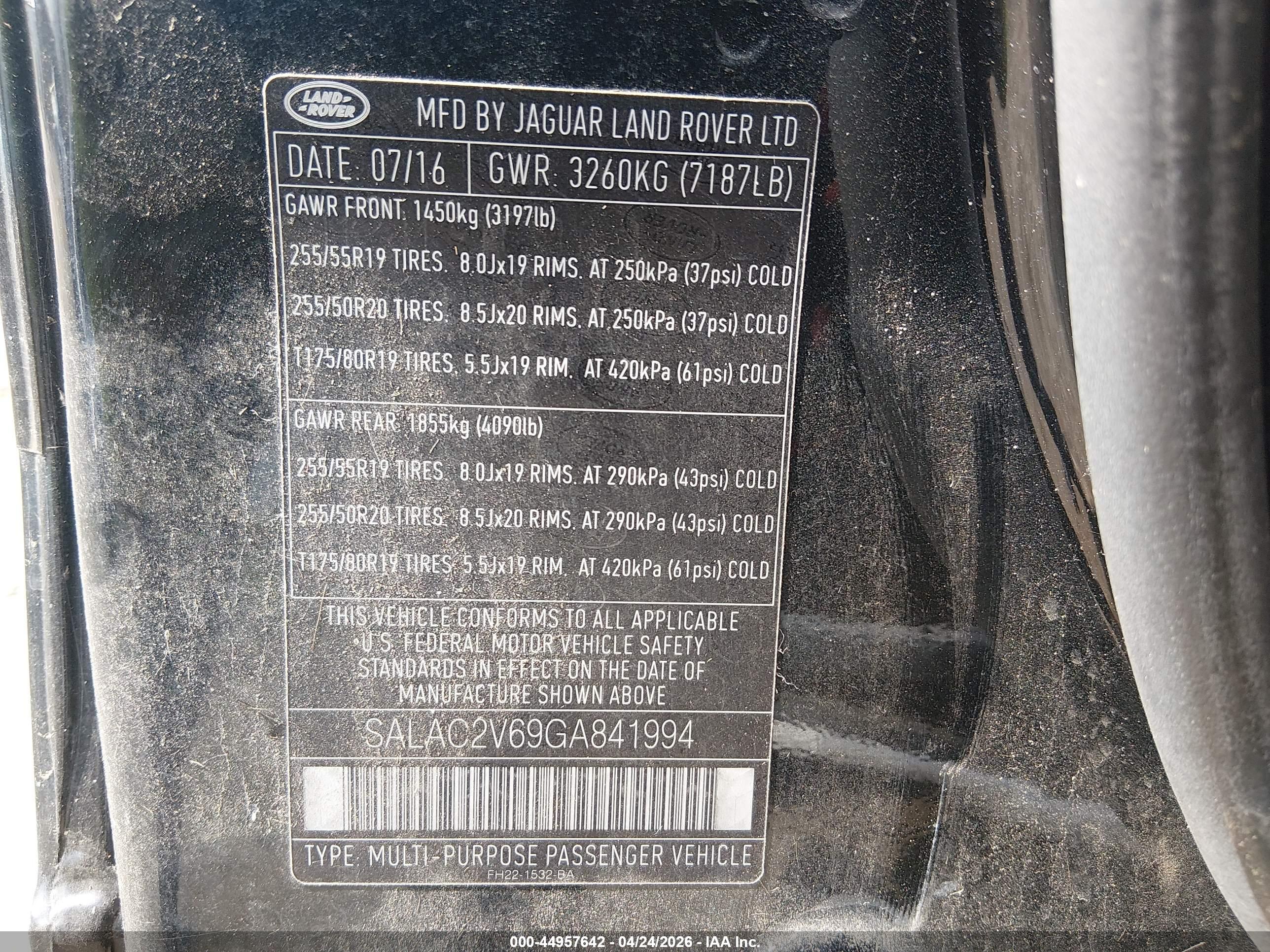 LAND ROVER image 9