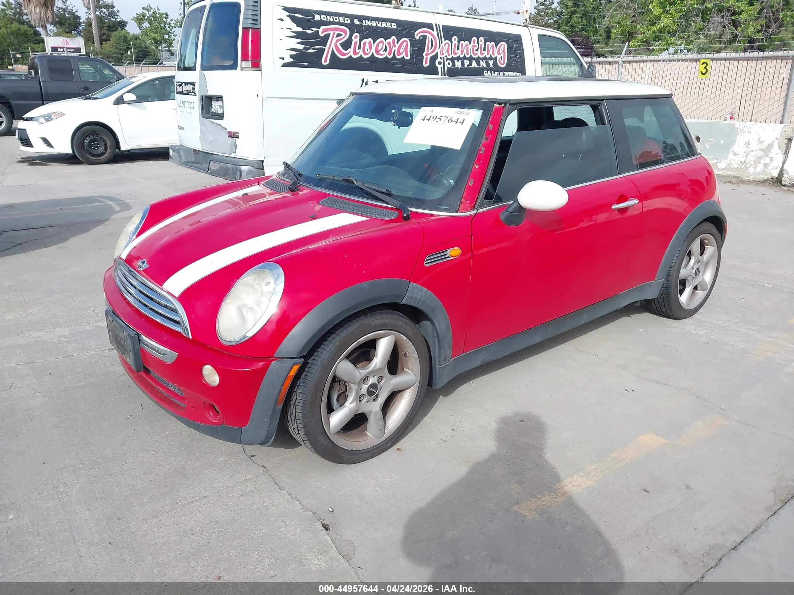 MINI COOPER image 2