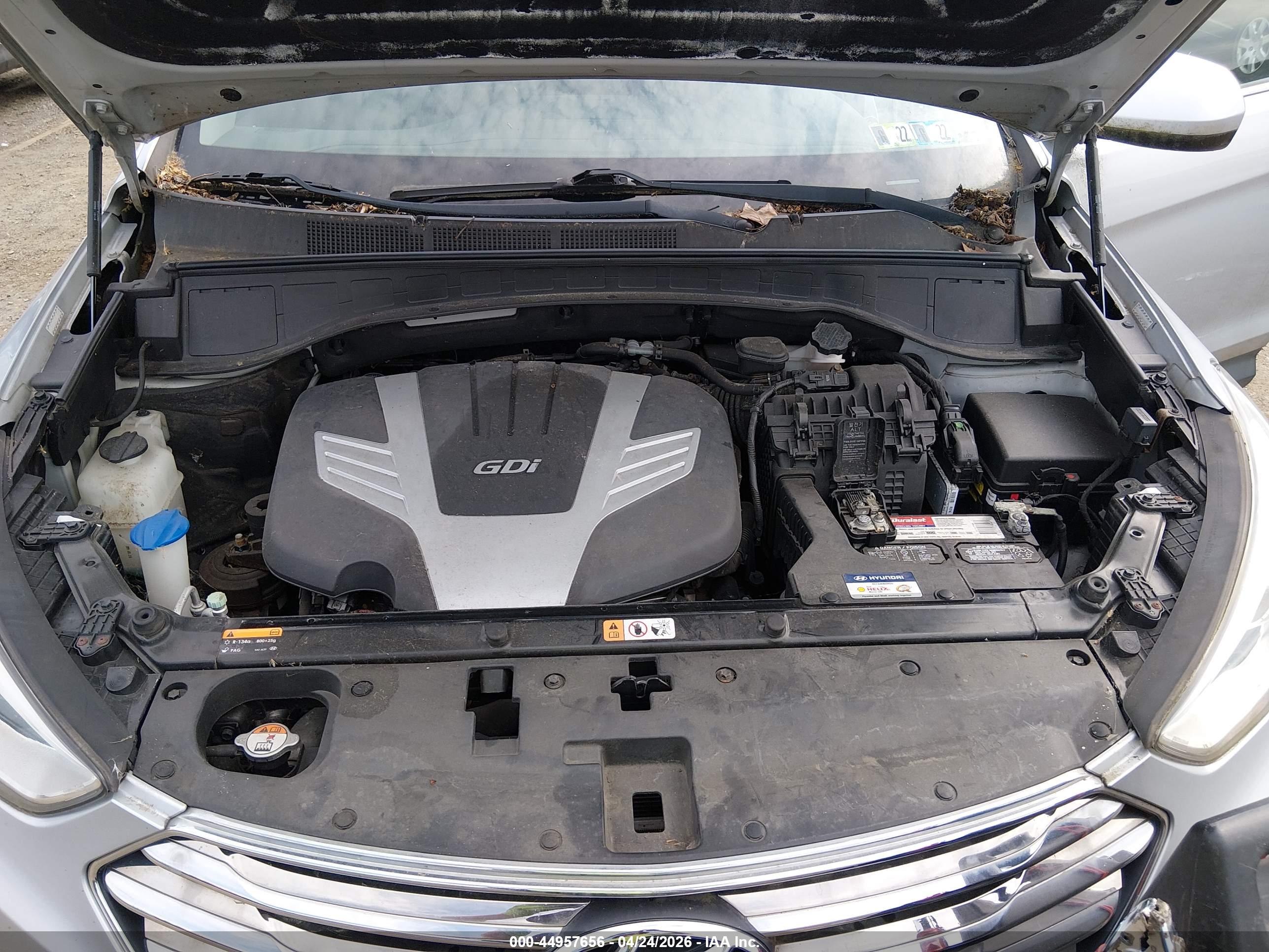 HYUNDAI SANTA image 10