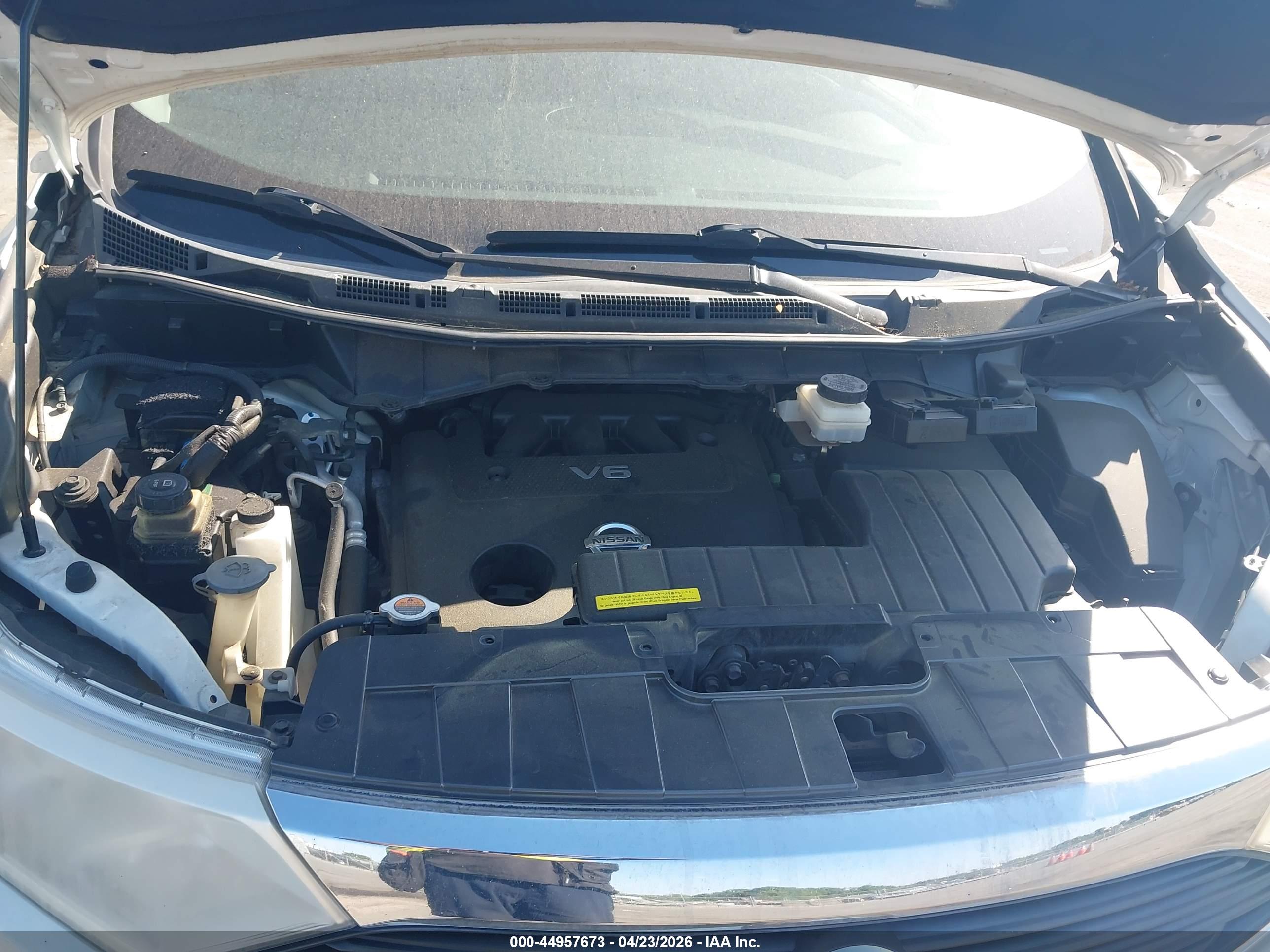 NISSAN QUEST image 10